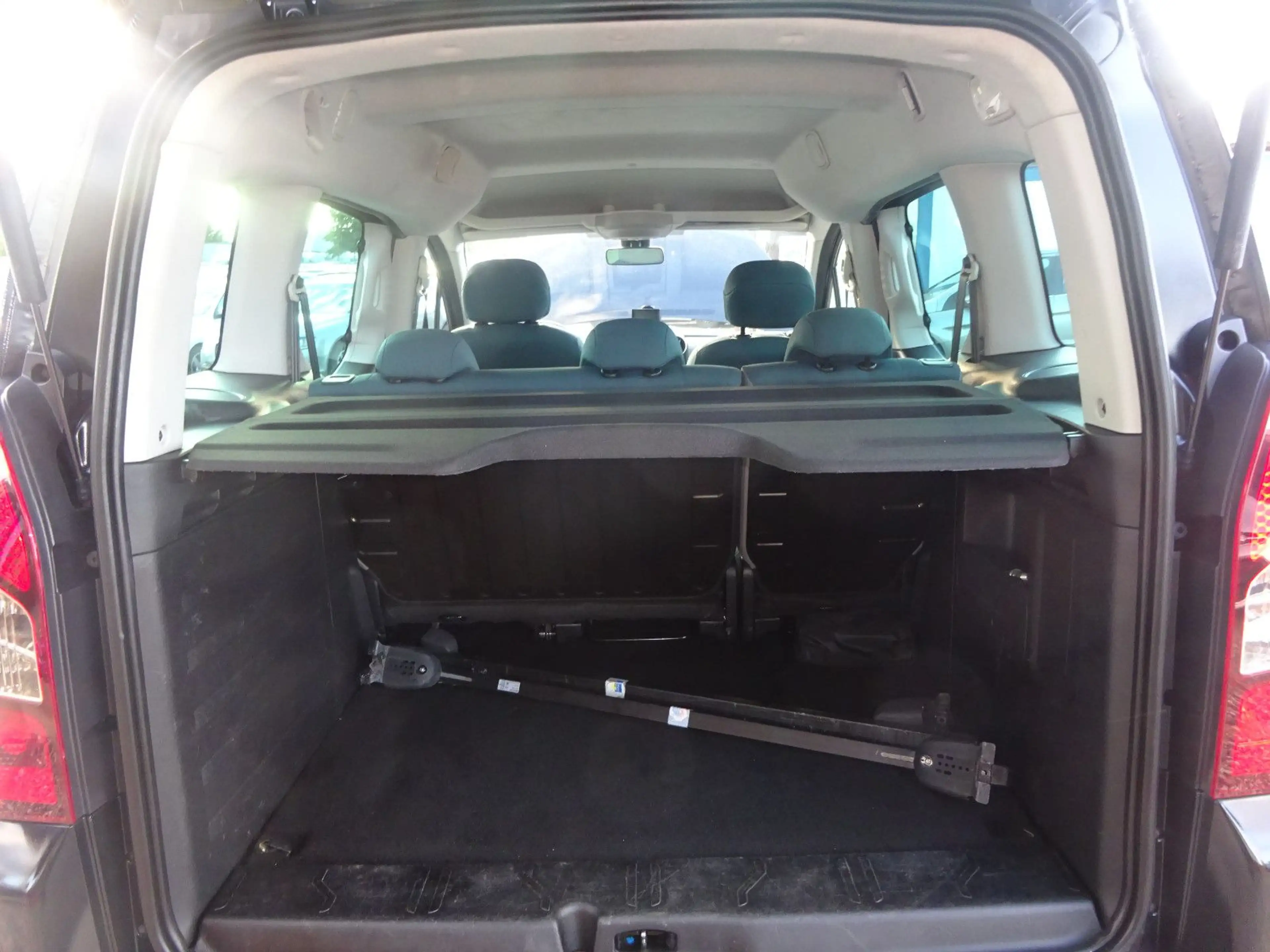 Citroen Berlingo 1.6 HDi Selection — photo 10