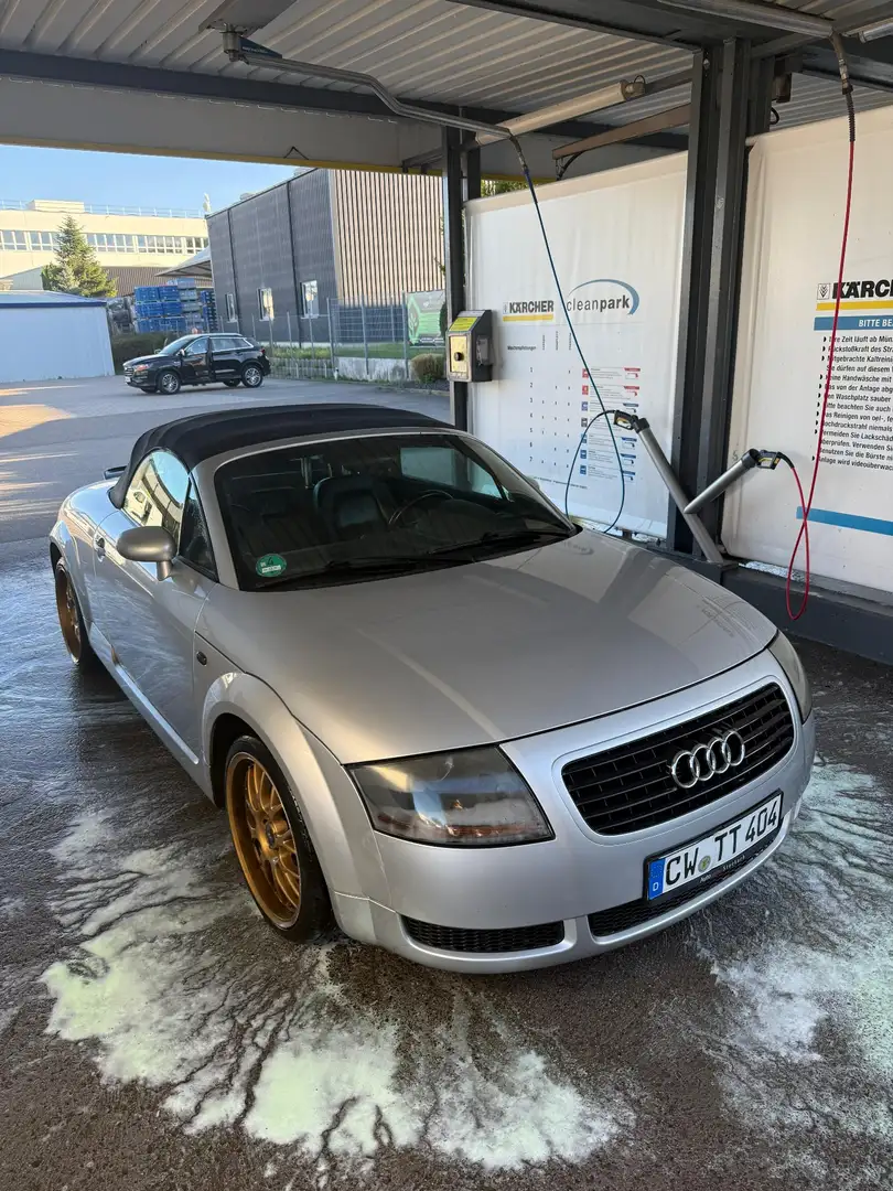 Audi TT Roadster 1.8 T Silber - 2