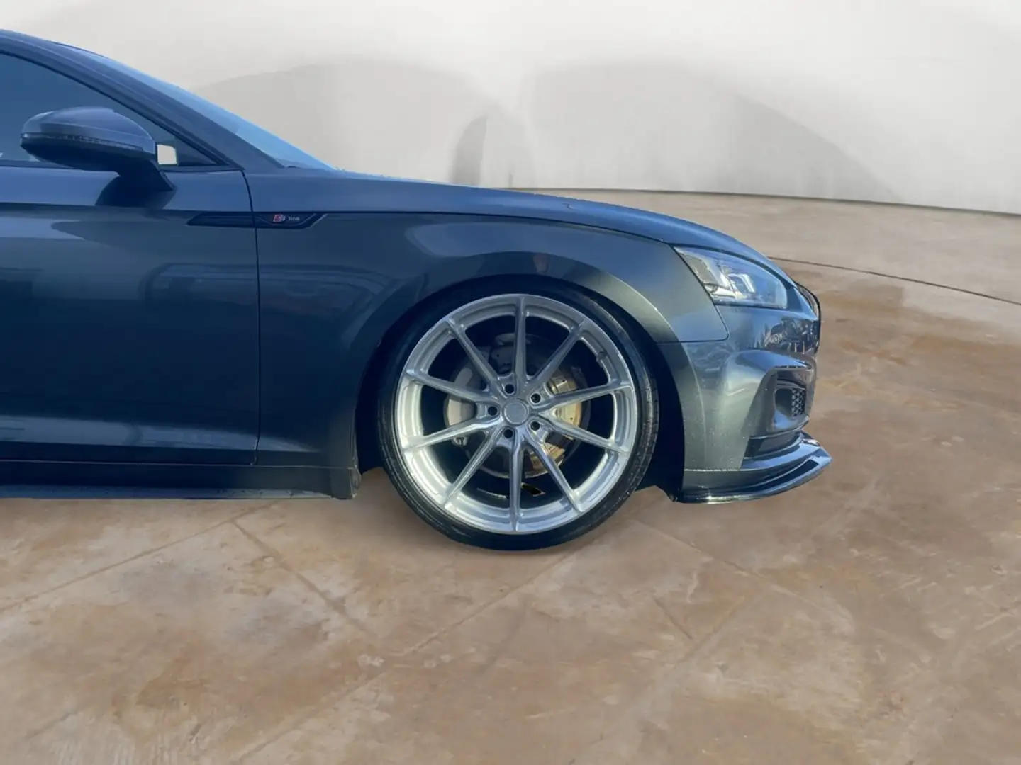 Audi A5 Coupe 40 TDI S Line + GARANTIE Grau - 2