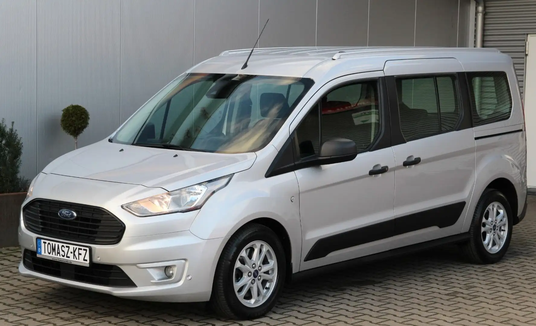 Ford Grand Tourneo 1.5 EcoBlue Automat Trend*1.Hand Silber - 2