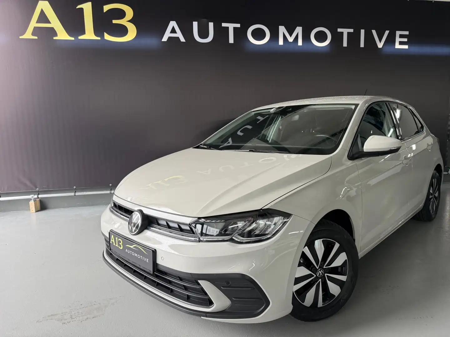 Volkswagen Polo 1.0 TSI Life Edition navi apple carplay 2024 nieuw Gris - 2
