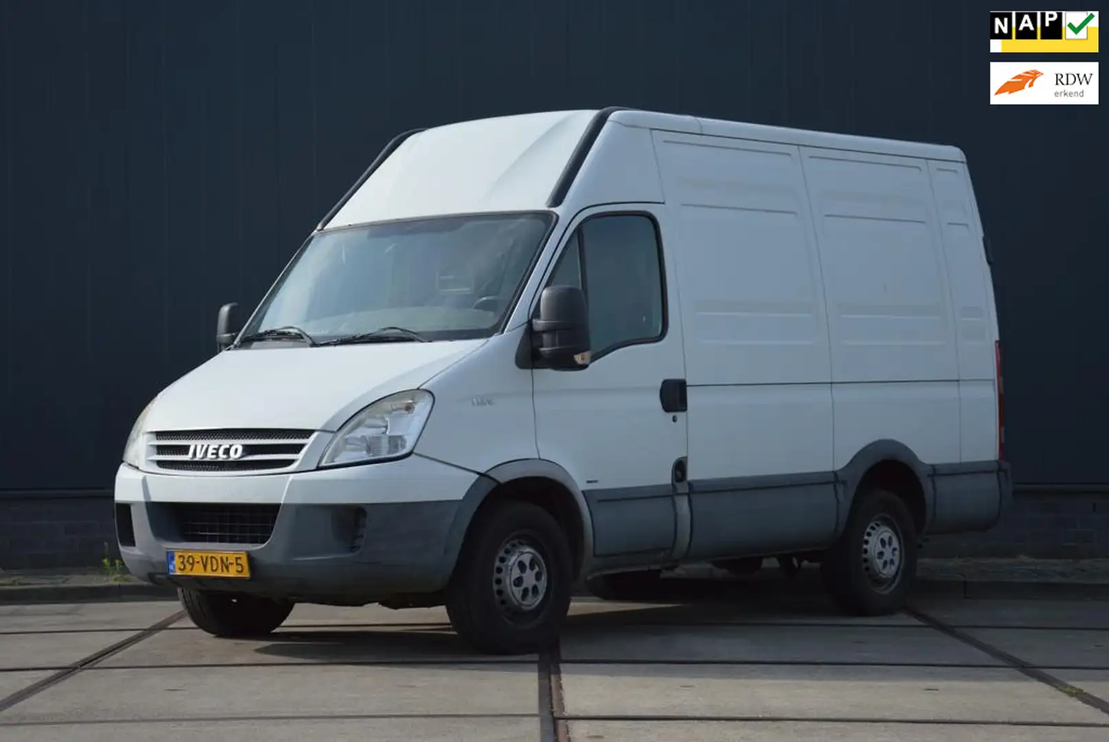 Iveco Daily 35S12V 115PK 300 H2 Airco Schuifdeur Euro 4 Wit - 1