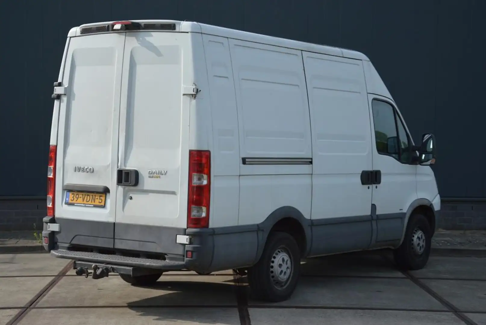 Iveco Daily 35S12V 115PK 300 H2 Airco Schuifdeur Euro 4 Wit - 2