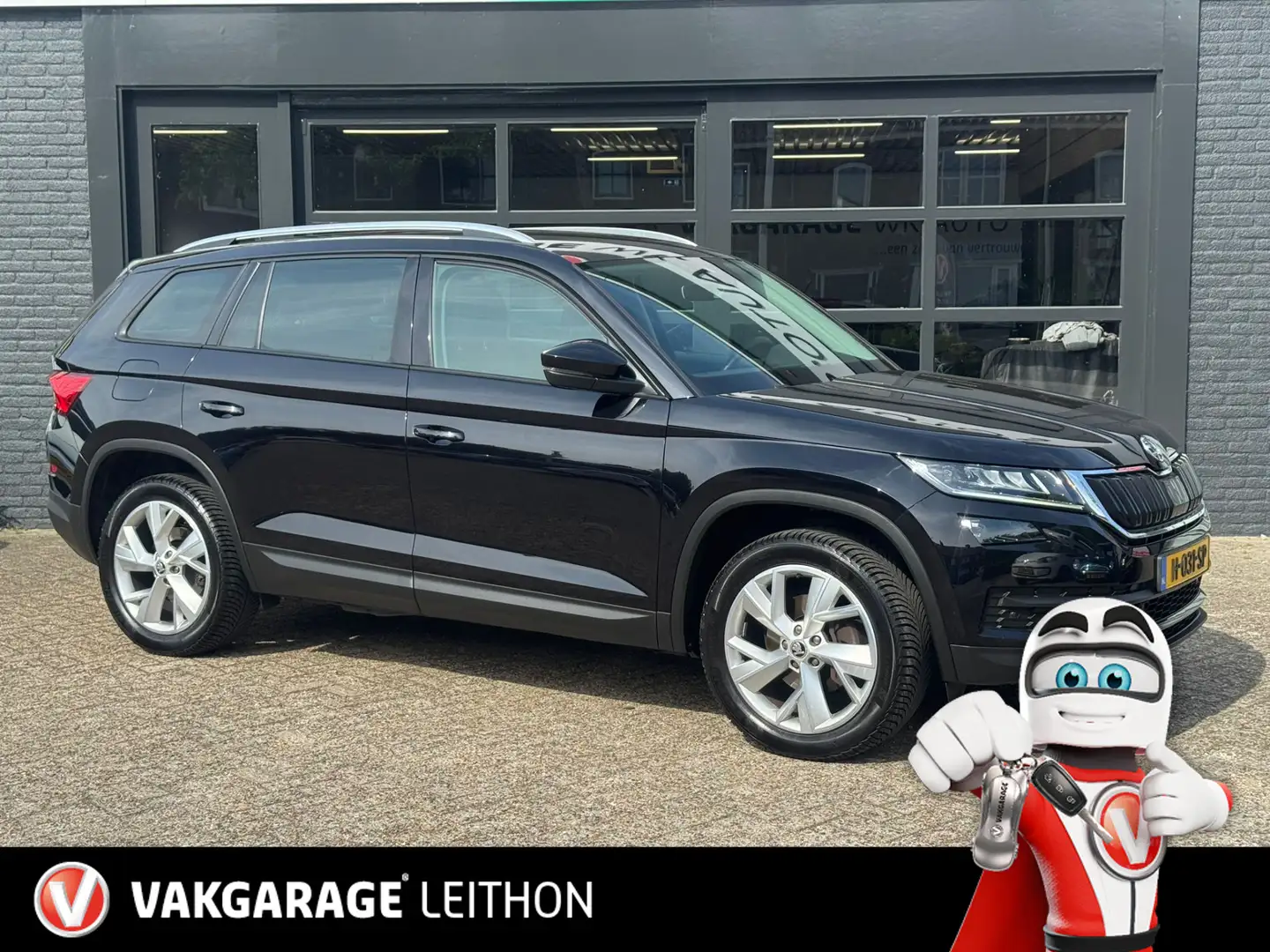 Skoda Kodiaq 1.5 TSI Limited Business Edition 7p. - 7 Zits - Au Zwart - 1