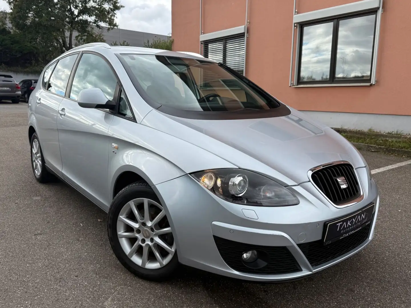 SEAT Altea XL Stylance / Style Aut. / NAVI / XENON Silber - 1