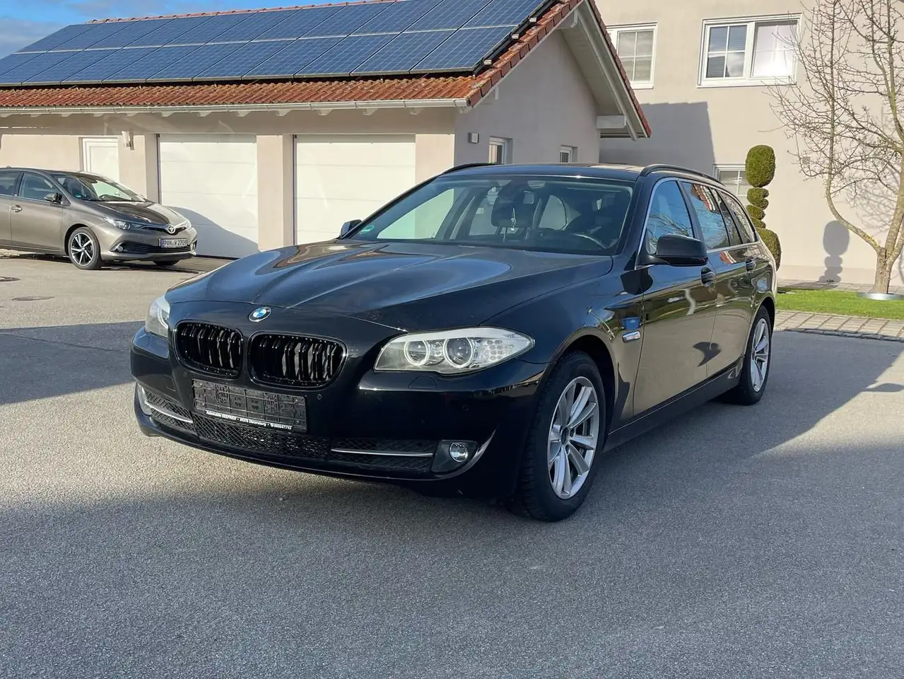 BMW 528
