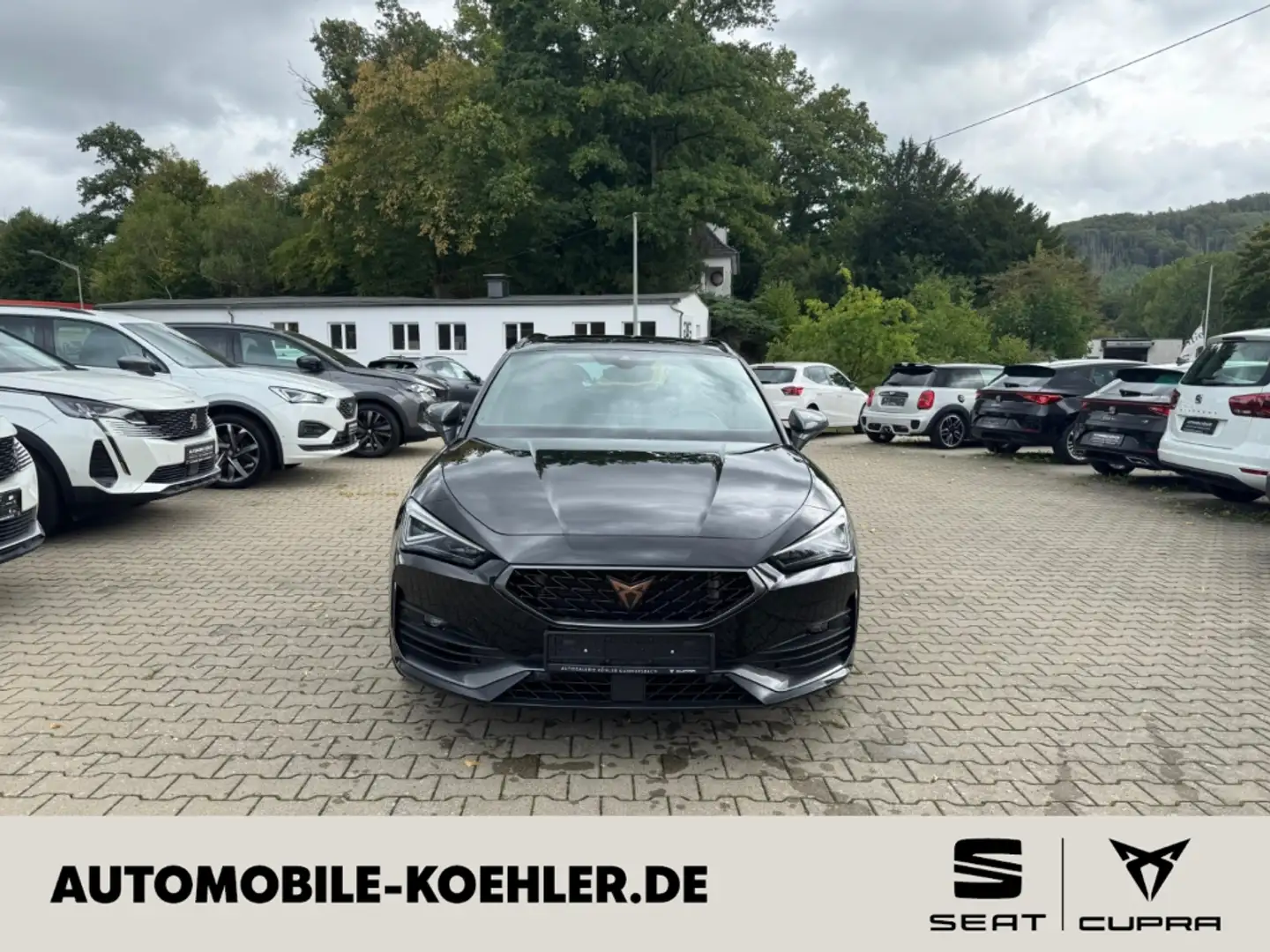 CUPRA Leon Sportstourer VZ 4Drive 2.0 TSI AHK Matrix-LED Pano Noir - 1