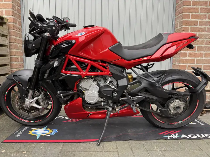 MV Agusta Brutale 800 - foto 2