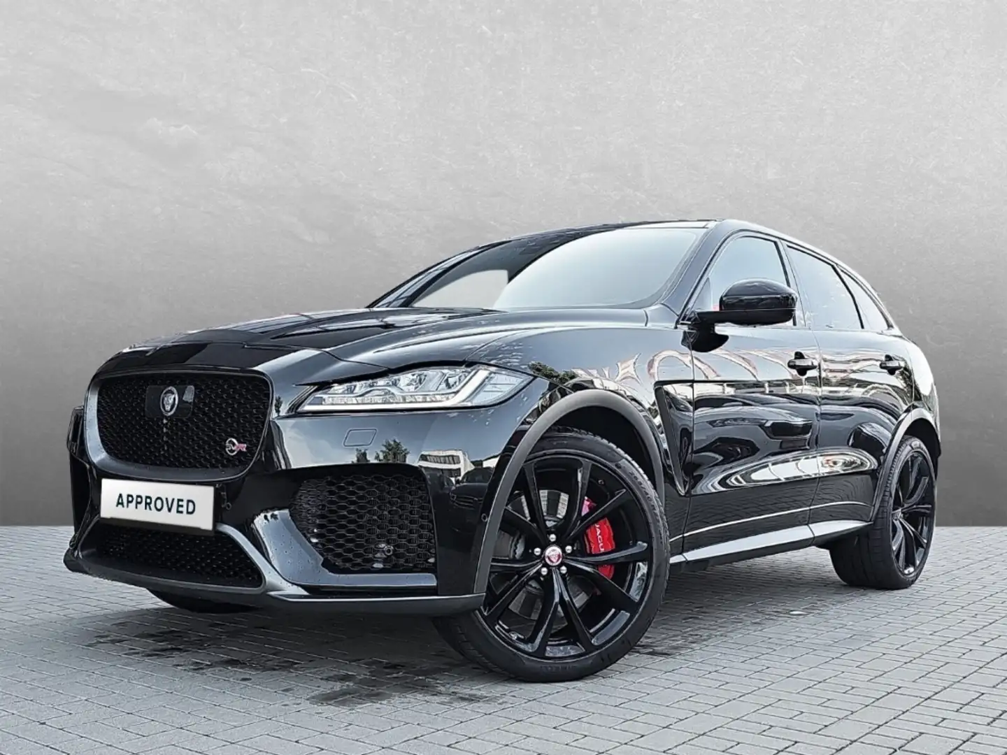 Jaguar F-Pace SVR Schwarz - 1
