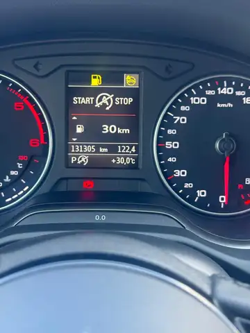 Audi Q2 view 6