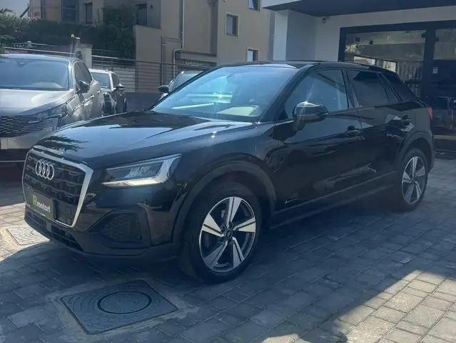 Audi Q2 view 2