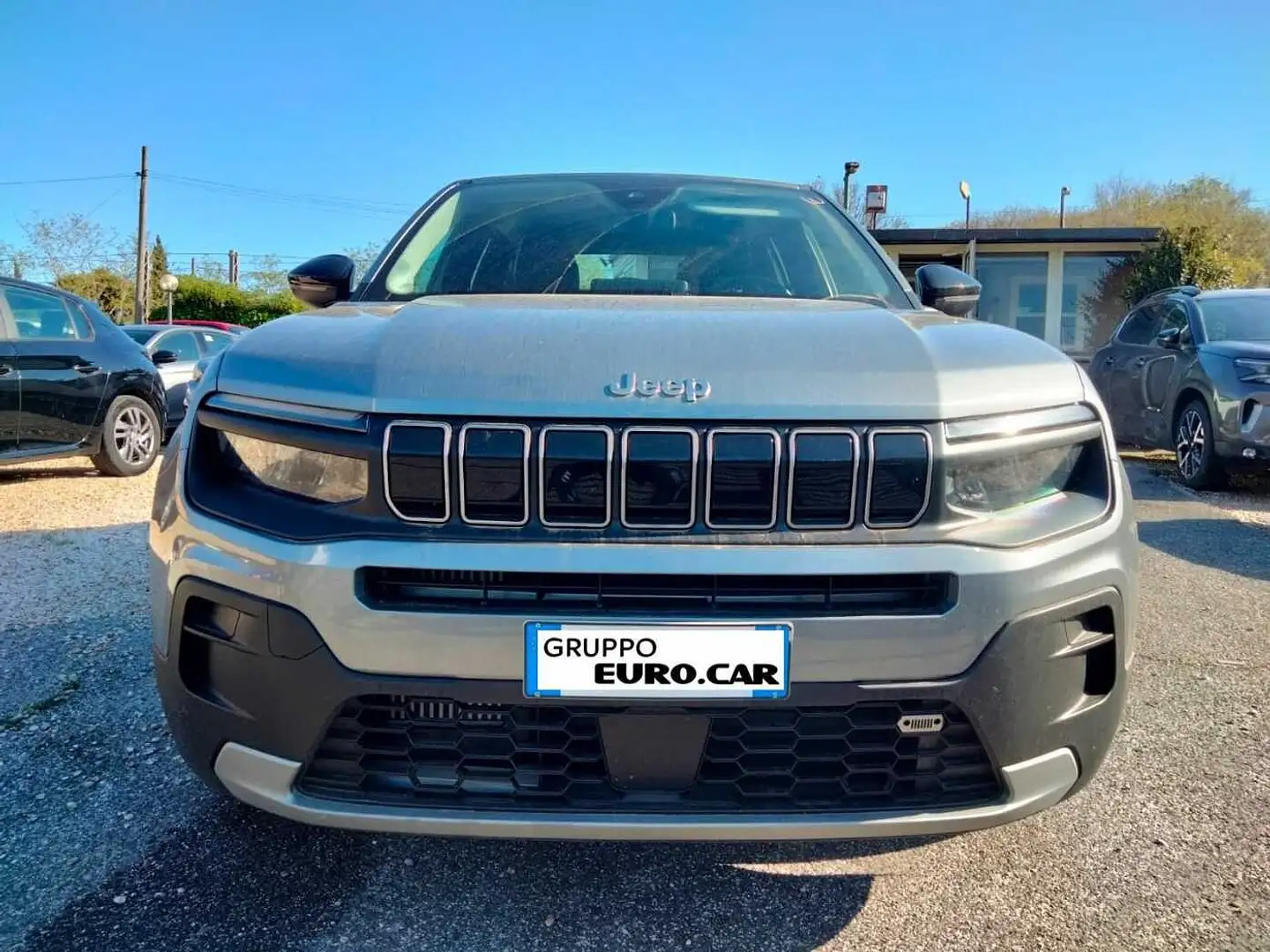 Jeep Avenger Altitude 1.2 Turbo Grijs - 2