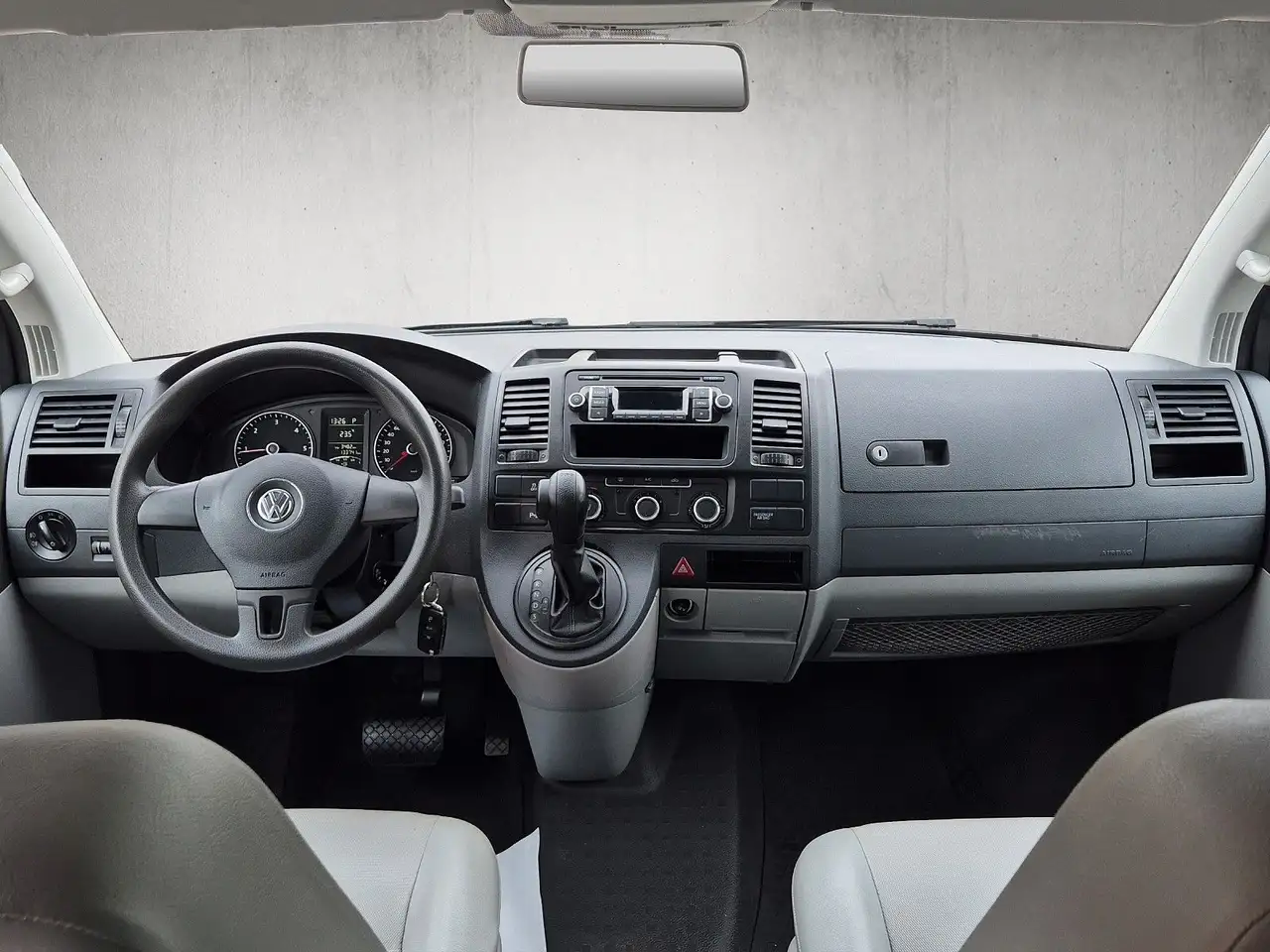 VOLKSWAGEN T5 TRANSPORTER - 179ch - 133 000KM - 4MOTION - SELLERIE CUIR