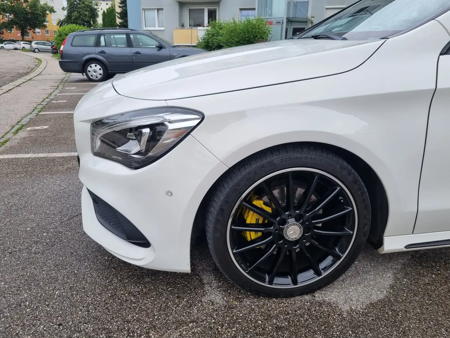 Mercedes-Benz CLA 200 d Shooting Brake Aut. - 2