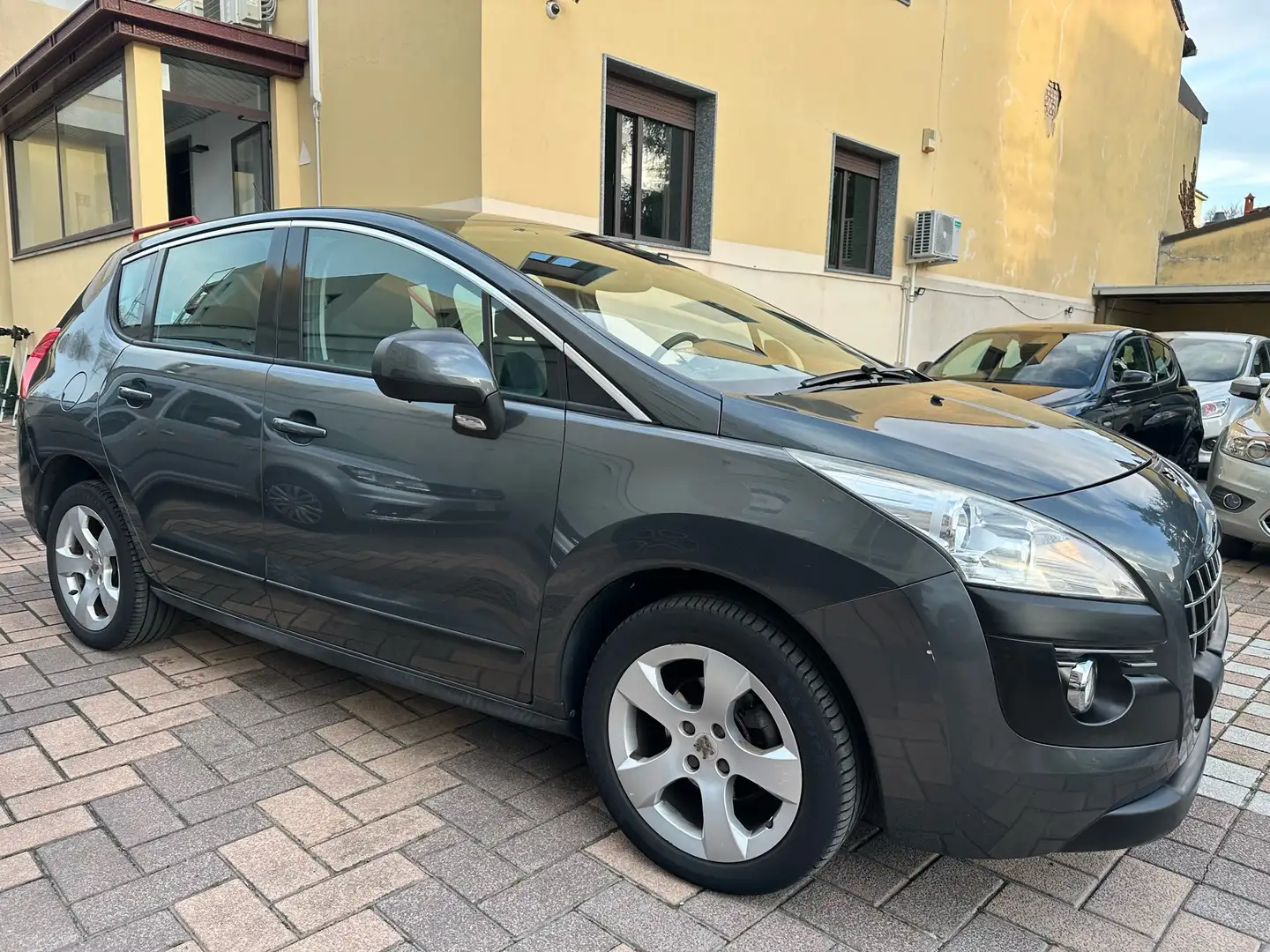 Peugeot 3008 1.6 vti 16v Access (premium) - 1