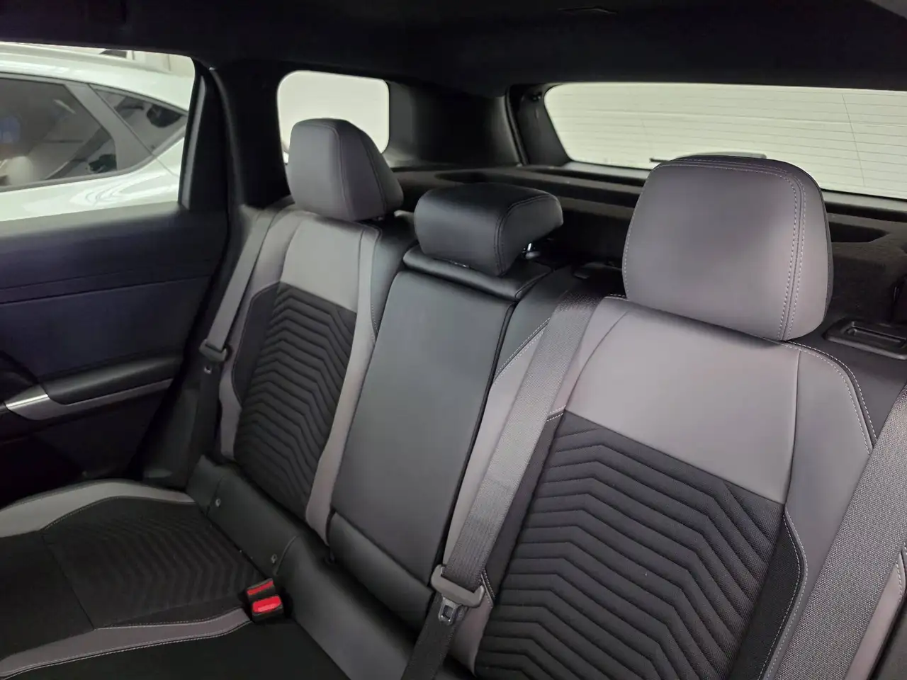 Jeep Compass 2026 — фото 11