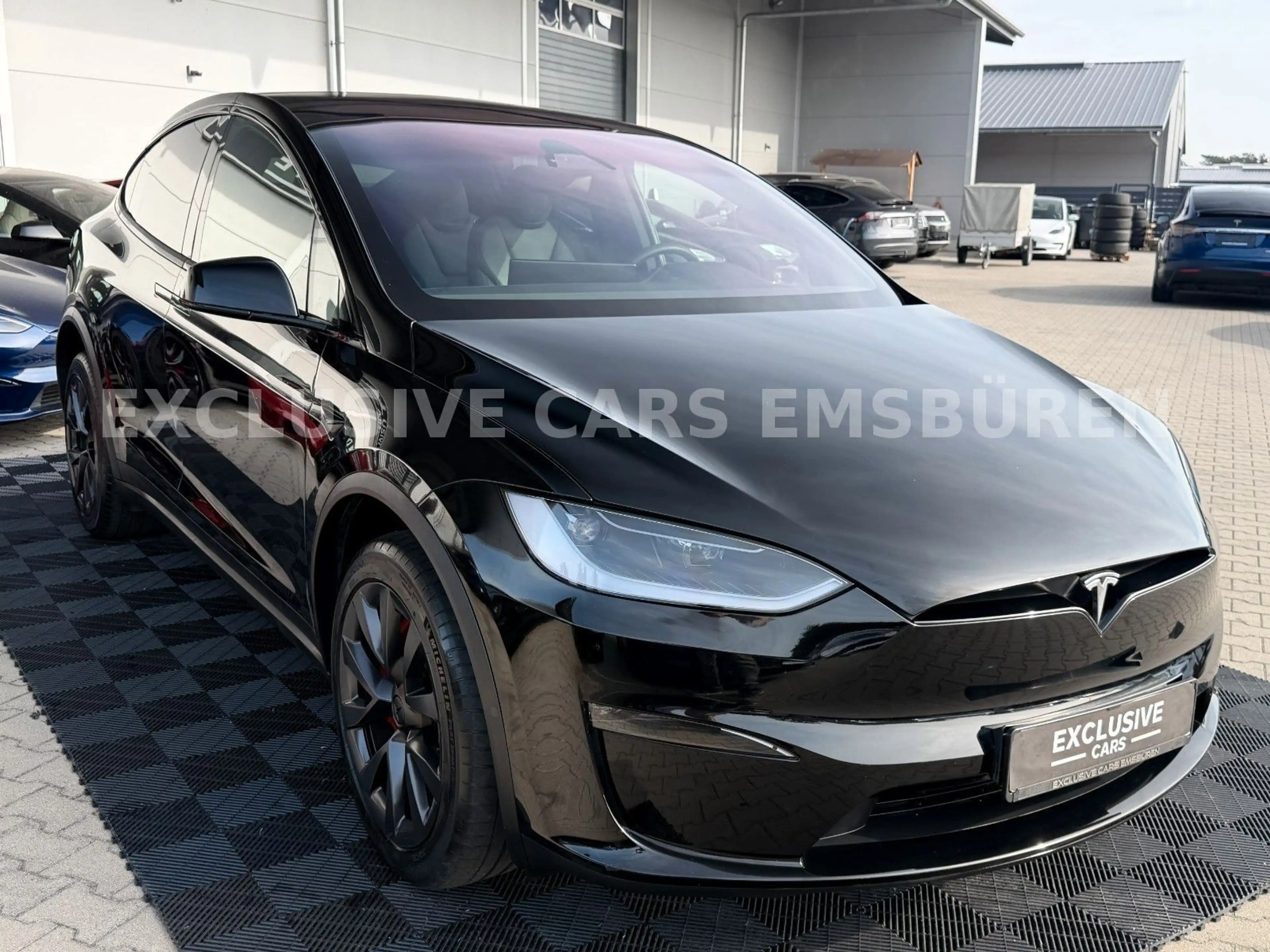 Tesla Model X MODEL X PLAID | ENHANCED AUTOPILOT 4 | MATRIX — photo 13