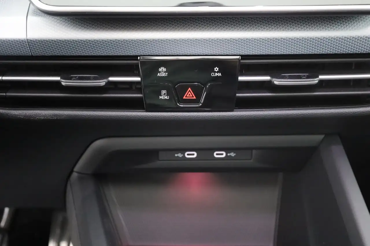 Volkswagen Golf VIII Variant 1.5 eTSI Goal LED ACC AHK 360°, миниатюра 12