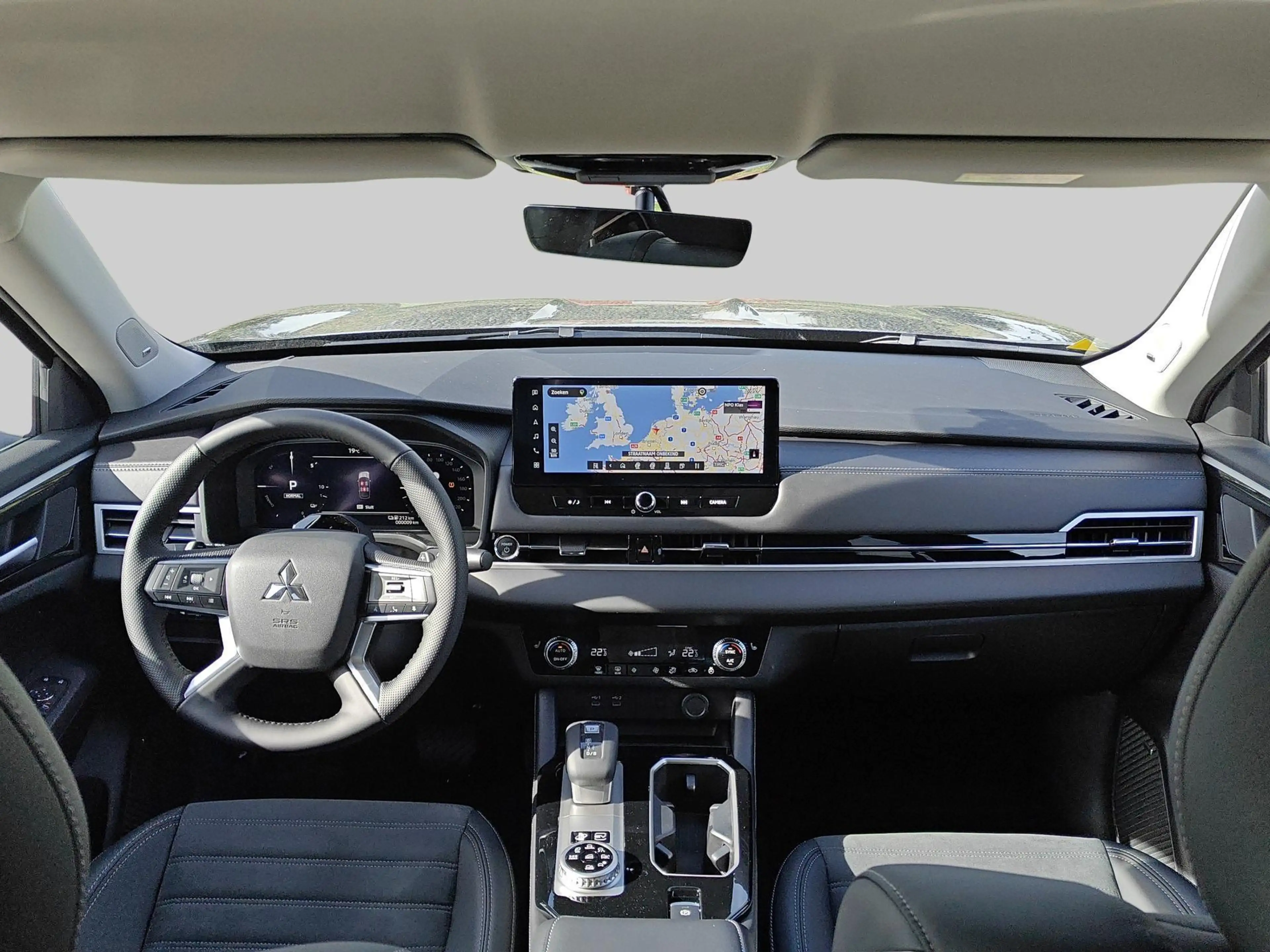 Mitsubishi Outlander 2.4 PHEV Intense+ | Achterbank in delen neerklapba — photo 5