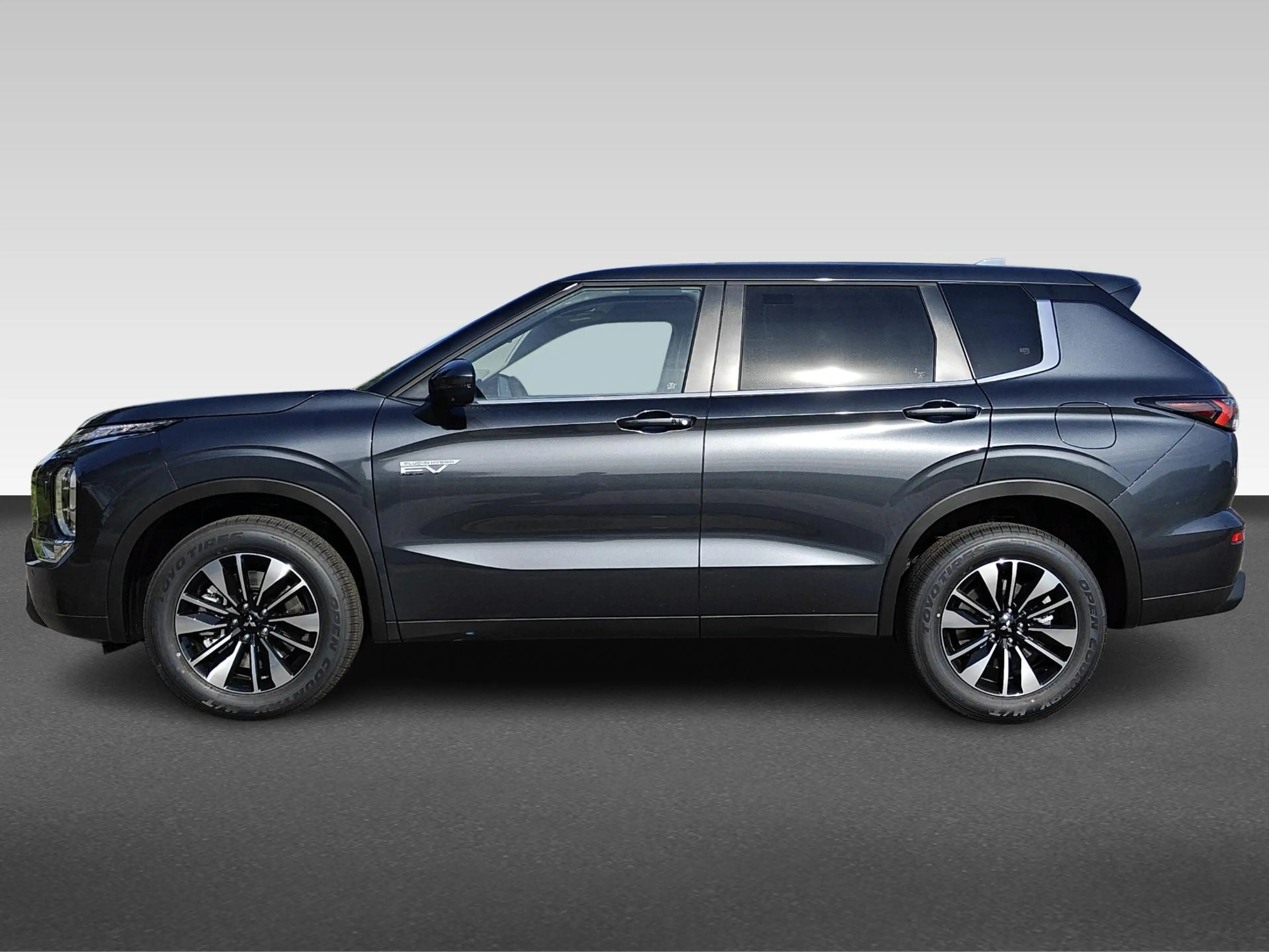 Mitsubishi Outlander 2.4 PHEV Intense+ | Achterbank in delen neerklapba — photo 2