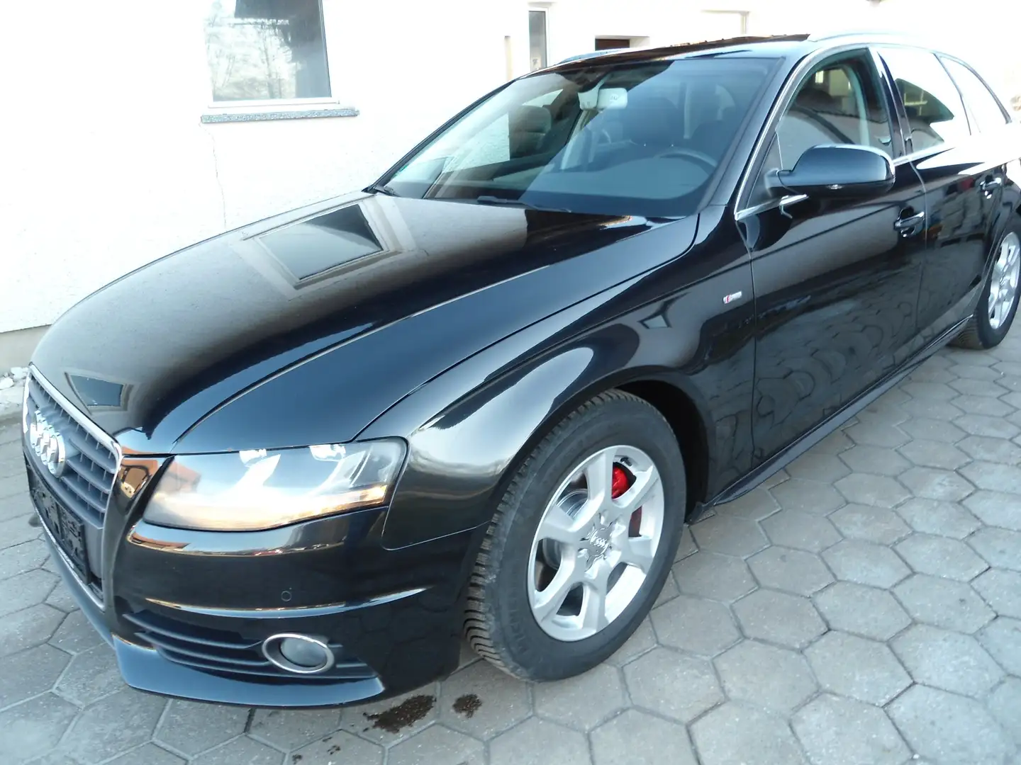 Audi A4 Ambition Schwarz - 1