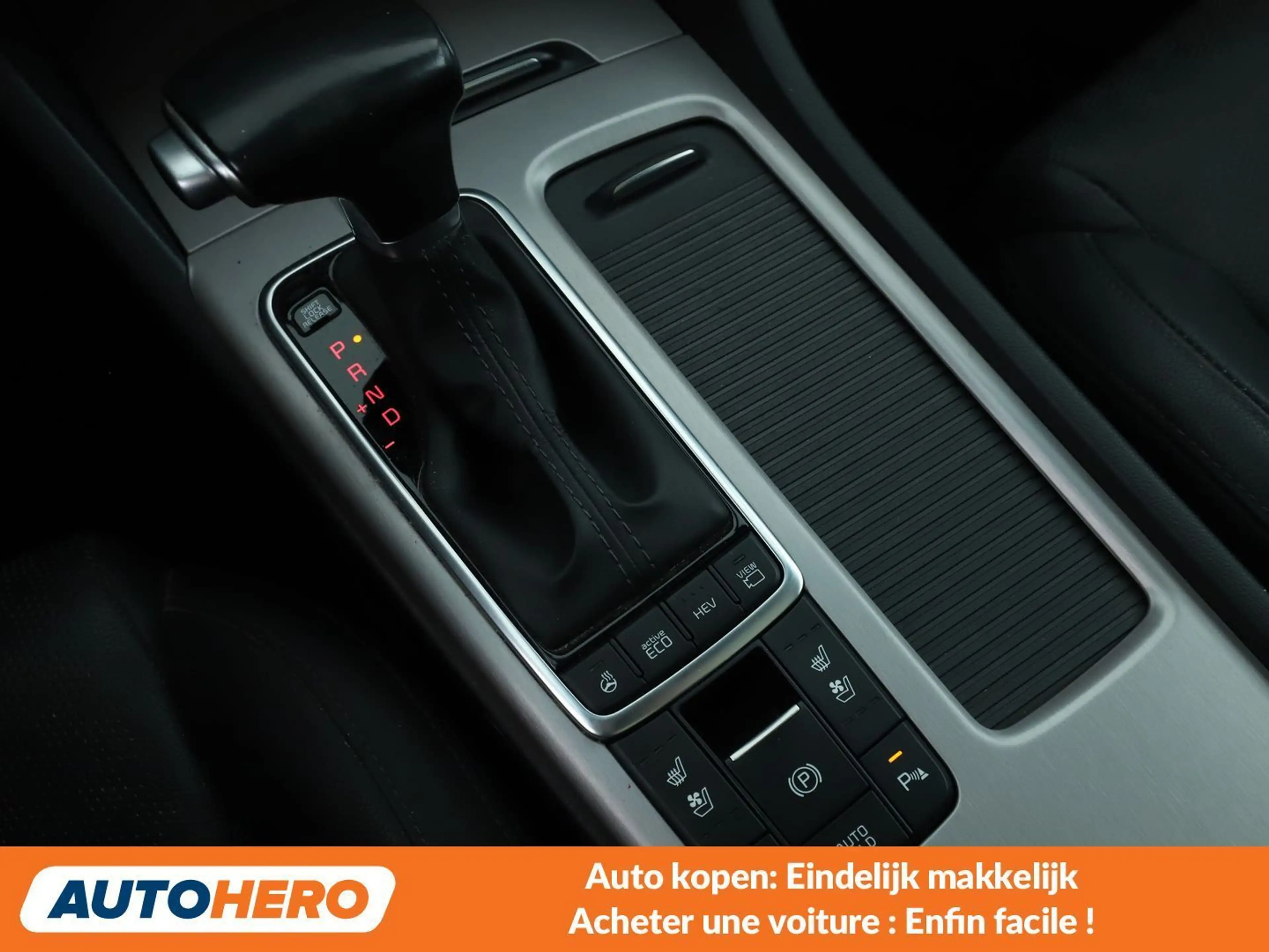 Kia Optima 2.0 Hybrid Spirit — photo 14