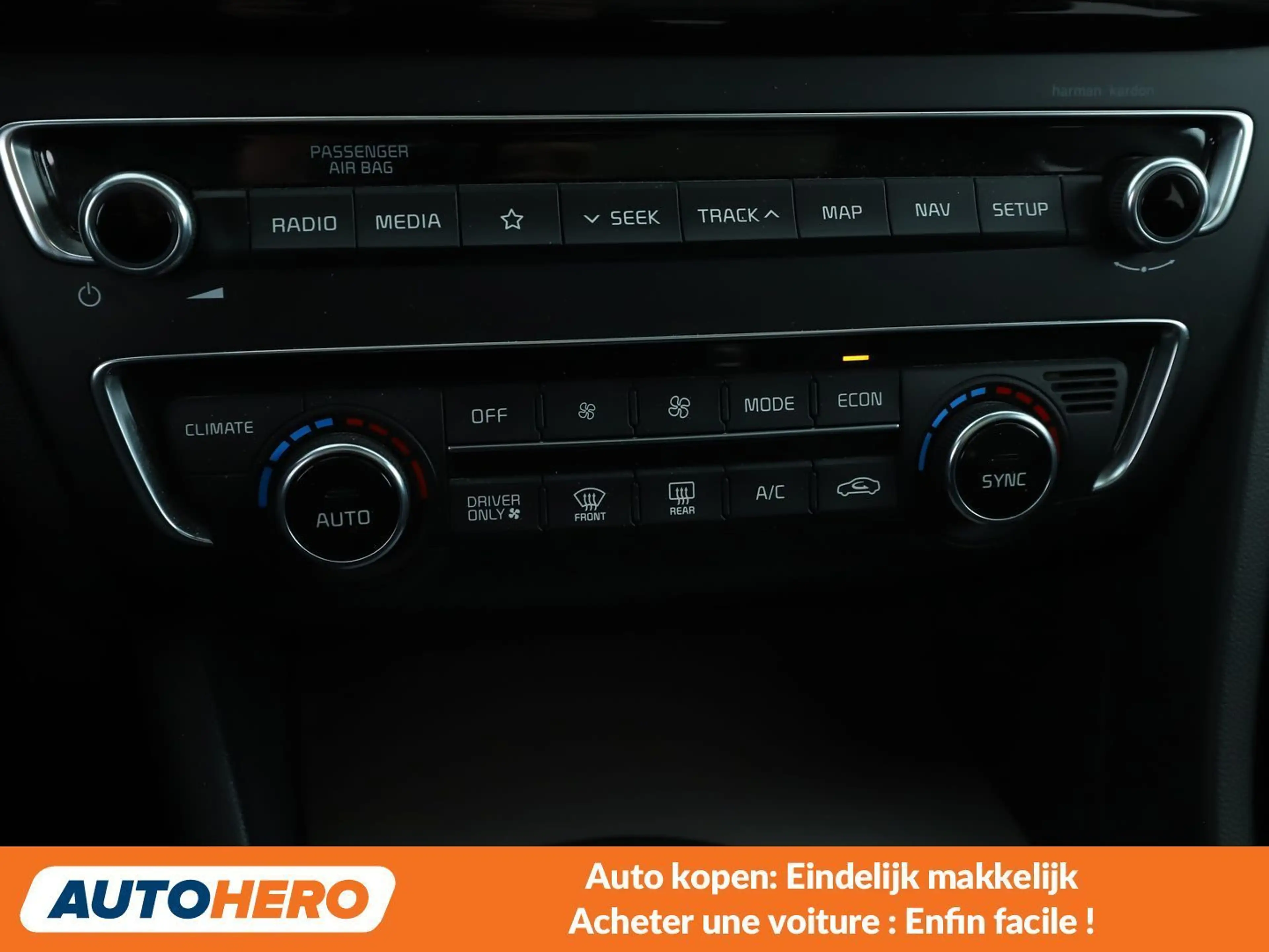 Kia Optima 2.0 Hybrid Spirit — photo 12