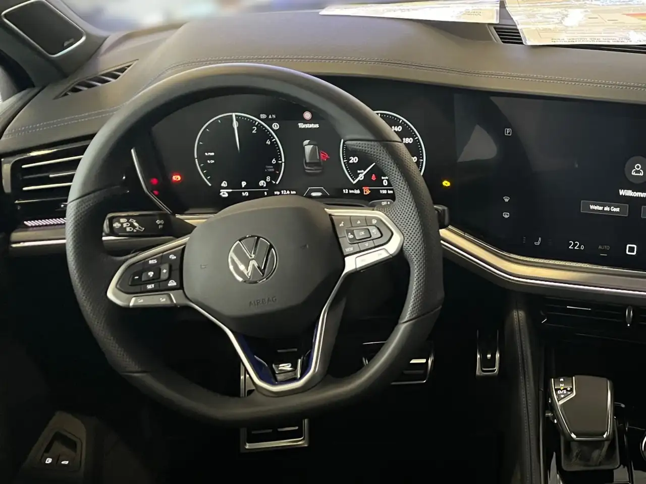 Volkswagen Touareg R 3,0 eHybrid 4MOTION AHK Dynaudio 0,5 S 9