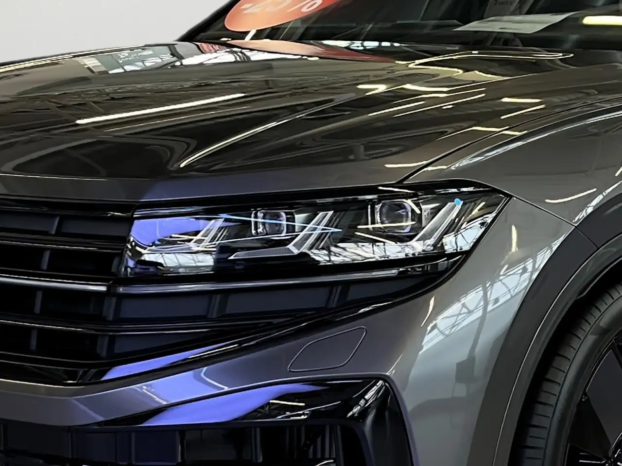 Volkswagen Touareg R 3,0 eHybrid 4MOTION AHK Dynaudio 0,5 S 6