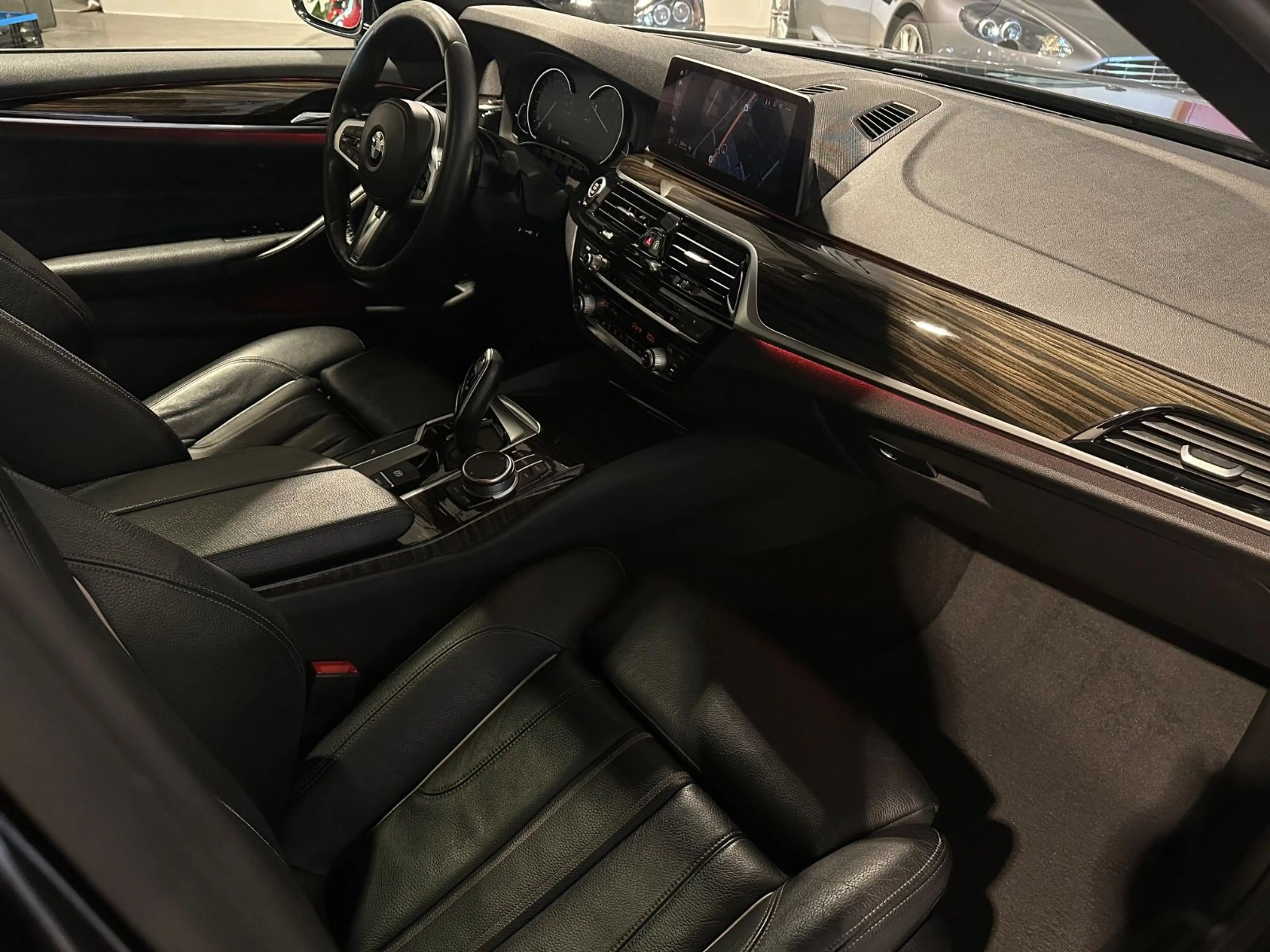 BMW 530 i Sport Line*Schiebed.,Leder,ACC,Leder,Navi* — photo 11
