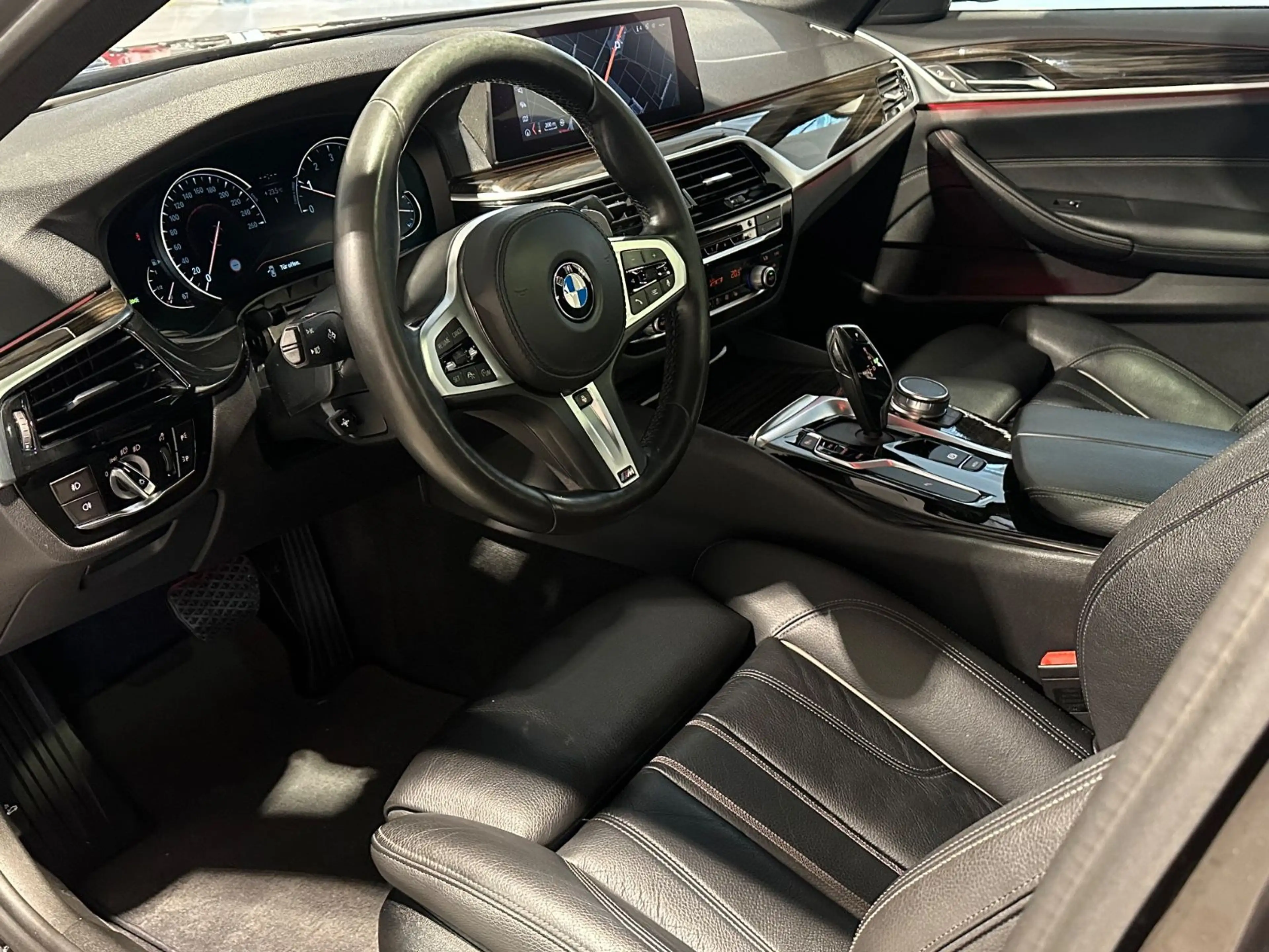 BMW 530 i Sport Line*Schiebed.,Leder,ACC,Leder,Navi* — photo 8