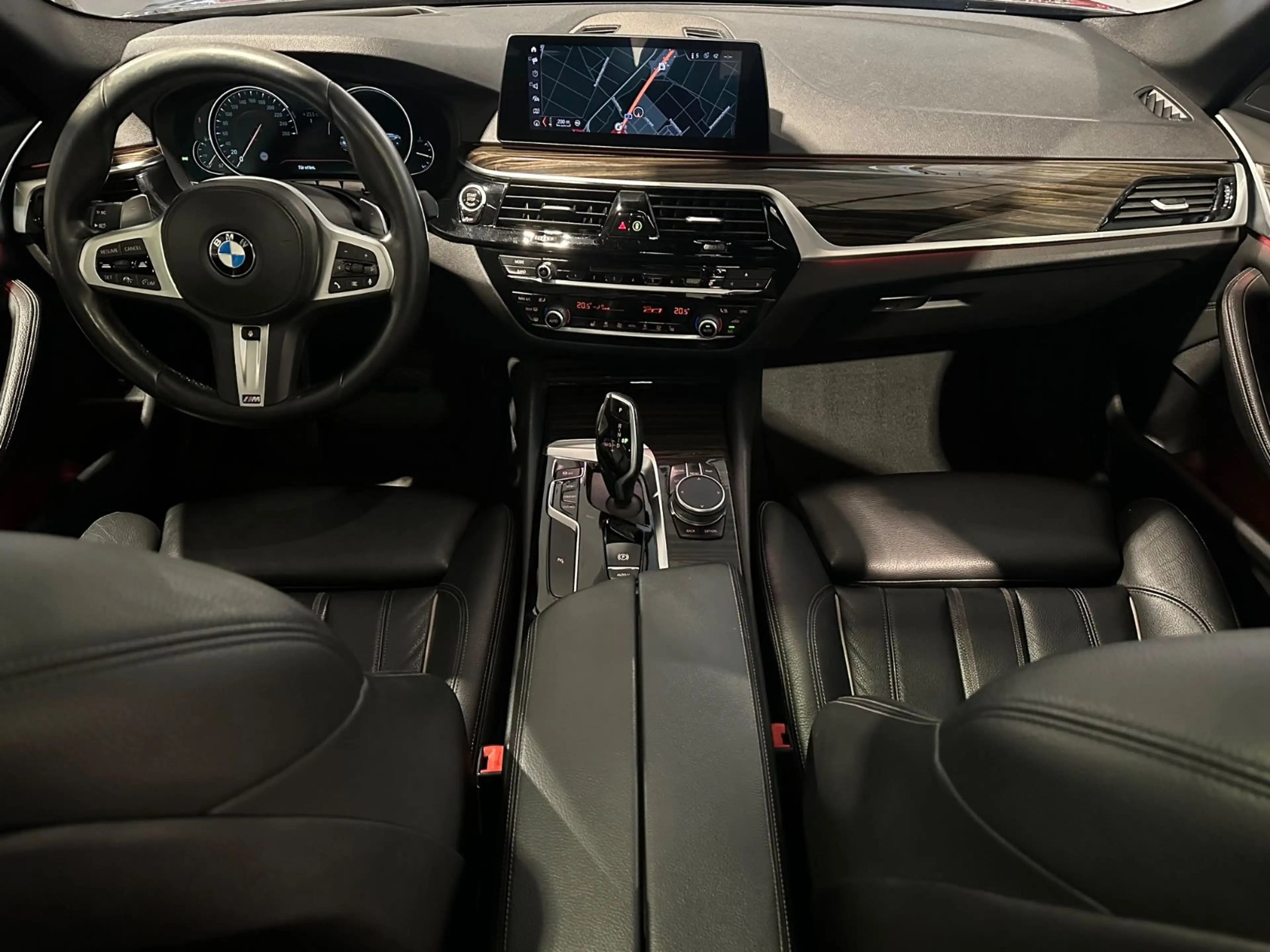 BMW 530 i Sport Line*Schiebed.,Leder,ACC,Leder,Navi* — photo 13