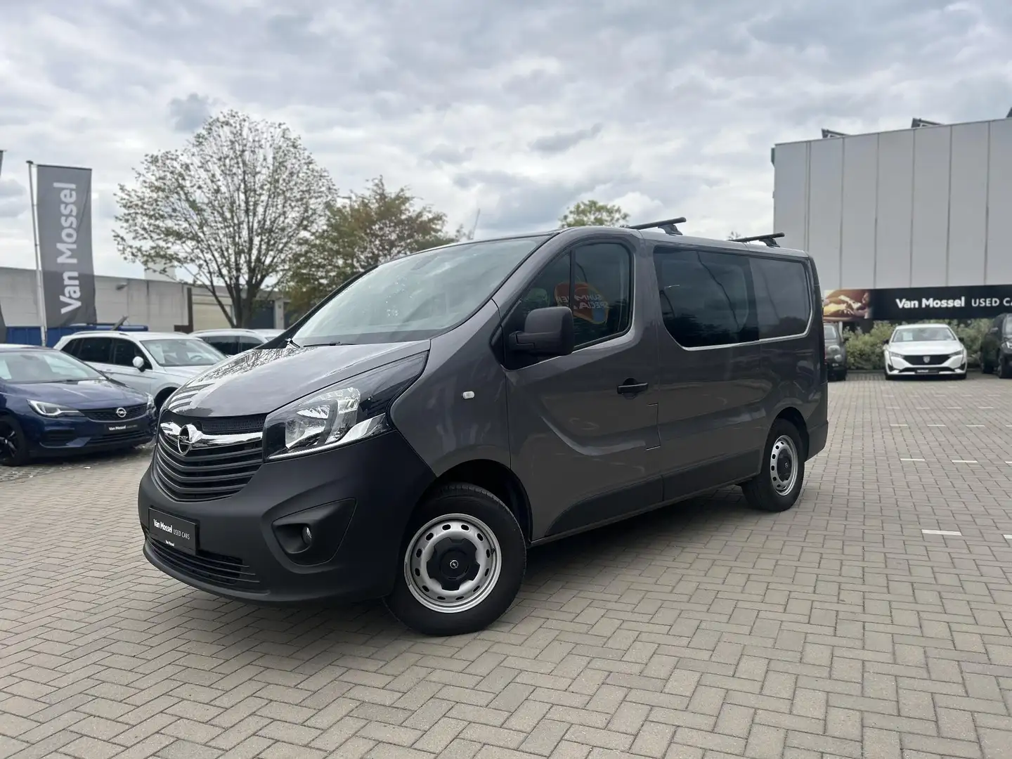 Opel Vivaro 1.6 CDTI Dubbel Cabine | Trekhaak 2T | Airco | Nav Gris - 2