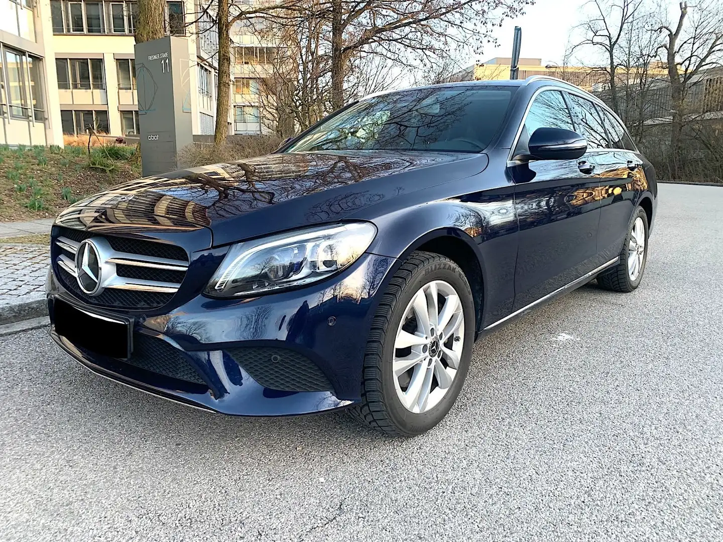 Mercedes-Benz C 300 4Matic * TÜV / SERVICE NEU * LED * ANHÄNGERK Blau - 1
