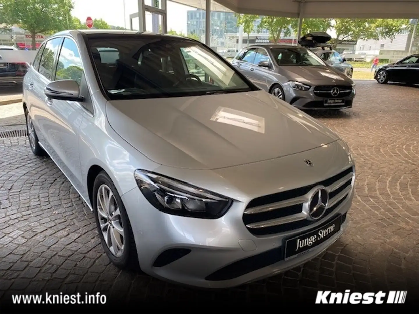 Mercedes-Benz B 220 d 4Matic Progressive, Kamera,SD, AHK Zilver - 2