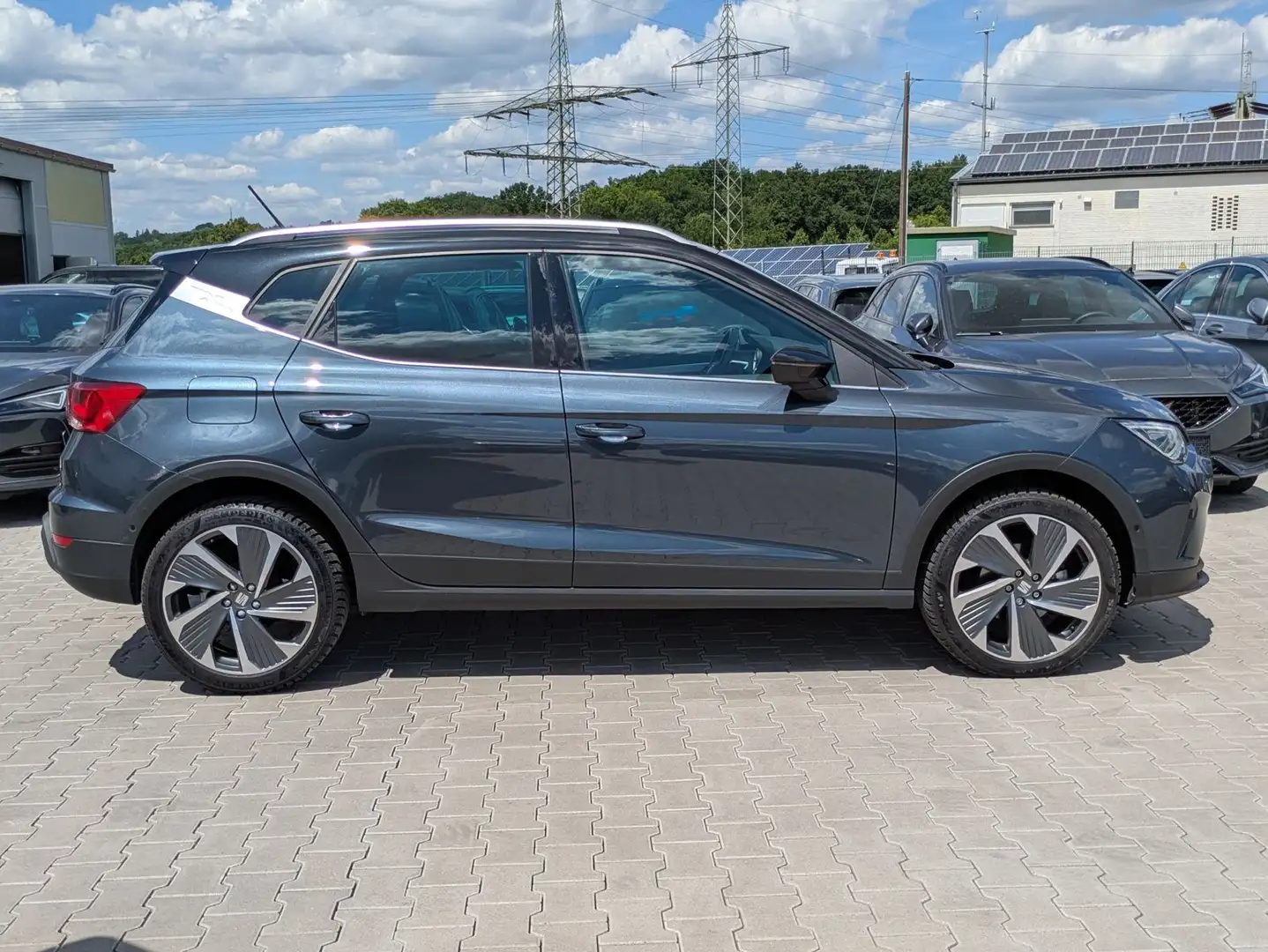 SEAT Arona 1.5 TSI FR DSG AHK*ACC*LED*APP*DAB*KAMERA Gris - 2