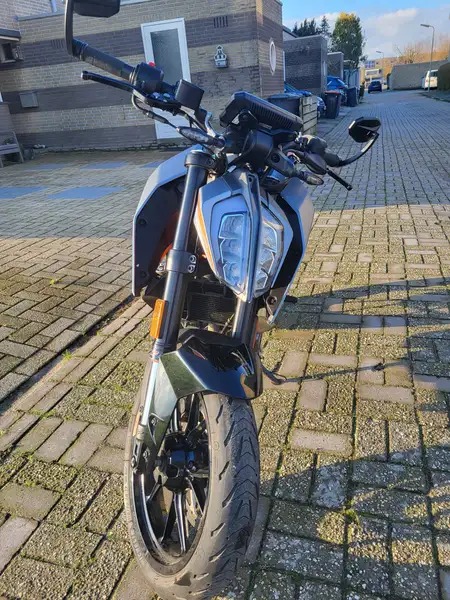 KTM 125 Duke - foto 4