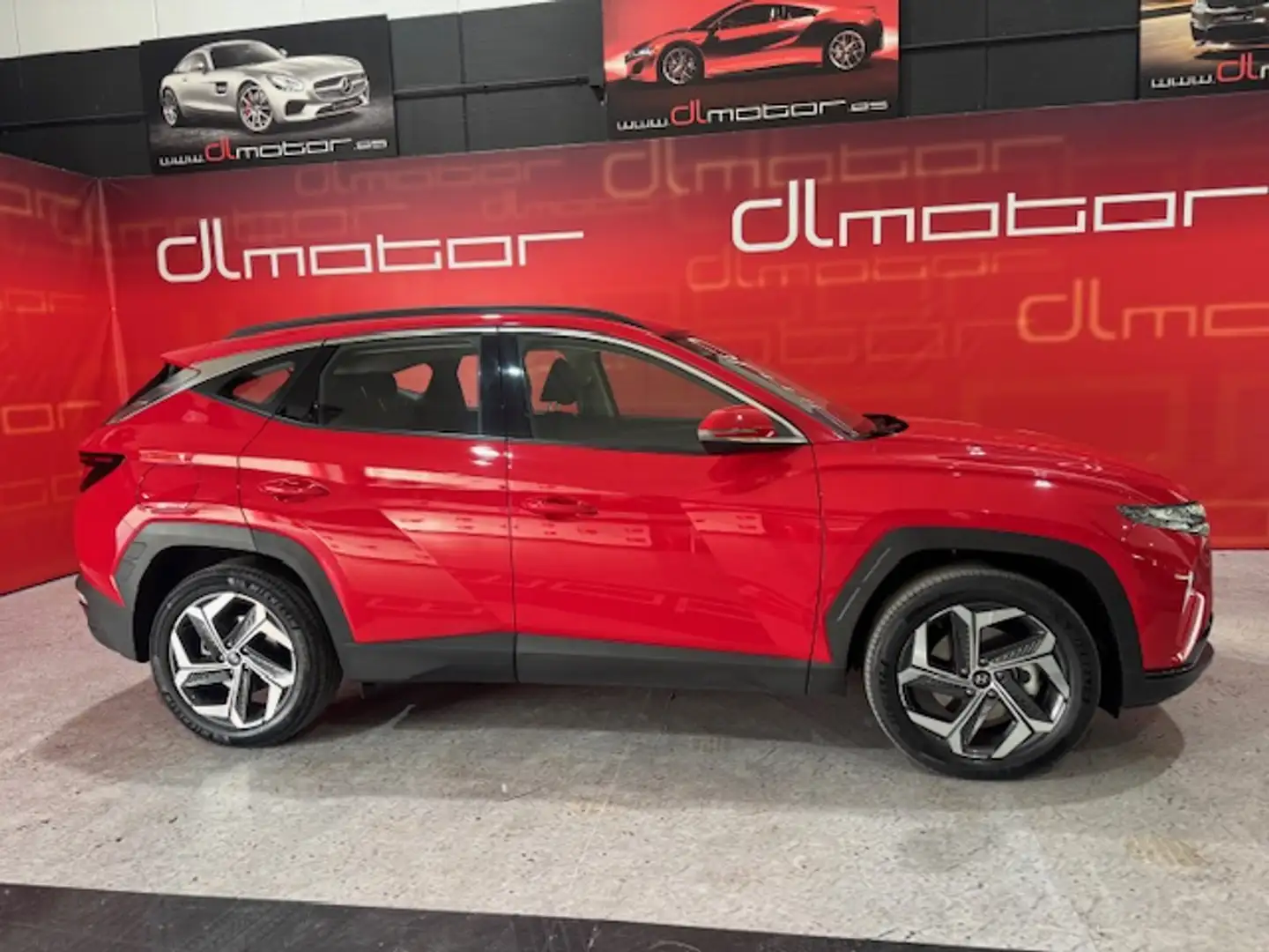 Hyundai TUCSON 1.6 T PHEV 4x2 Maxx Rojo - 2