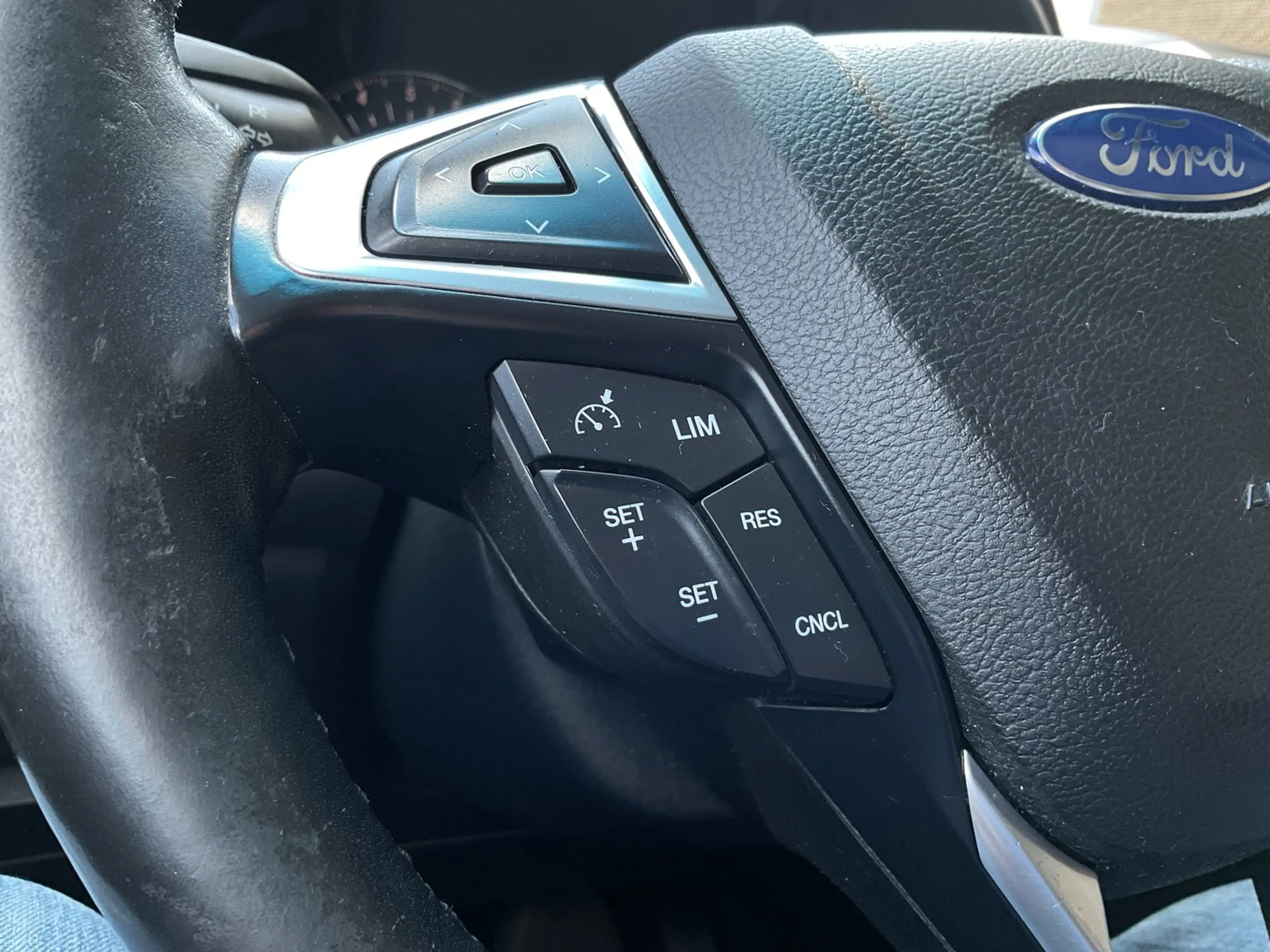 Ford Edge 2,0 TDCi Titanium 4x4 Start/Stop Po — photo 13