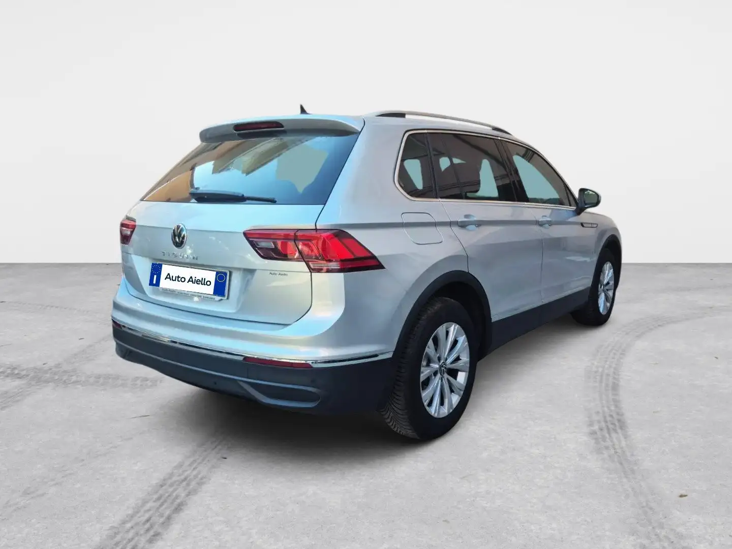Volkswagen Tiguan 2.0 TDI 150 CV SCR DSG Life Argento - 2