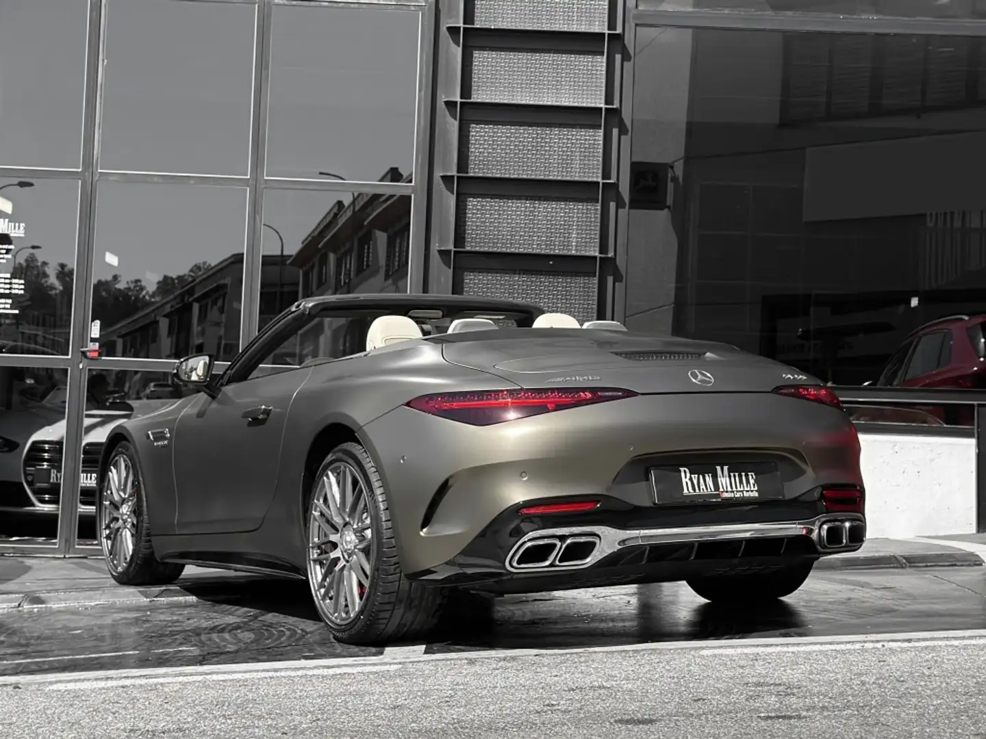 Mercedes-Benz SL 55 AMG 4Matic+ Aut. Gris - 2