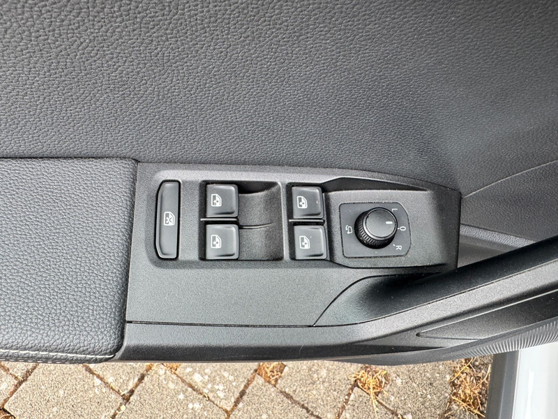 SEAT Arona Xcellence, Car Play, Sitzheiz. — photo 13