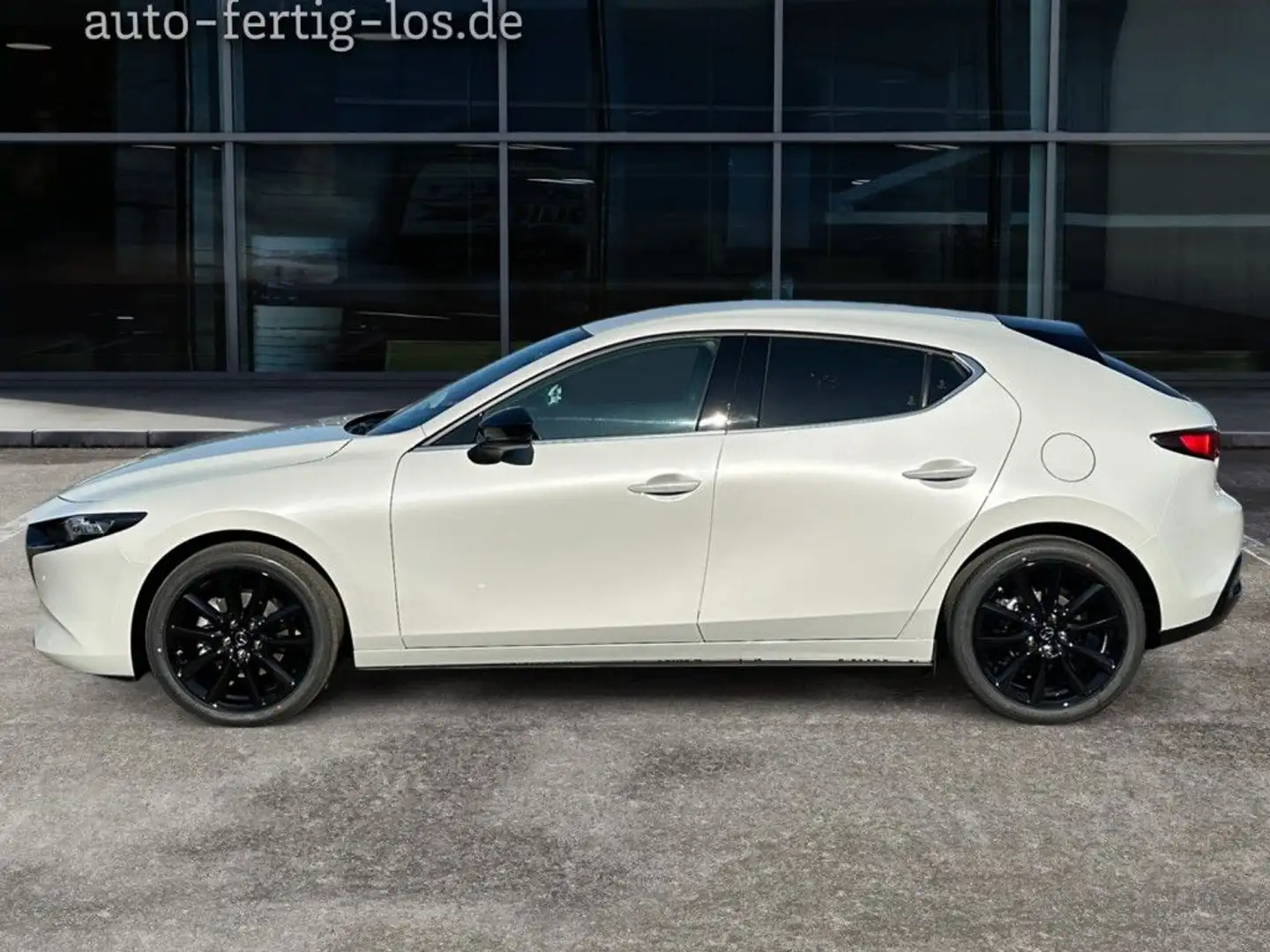 Mazda 3 e-SKYACTIV-G 140 M HYBRID Aut. NAGISA (BP) Weiß - 2