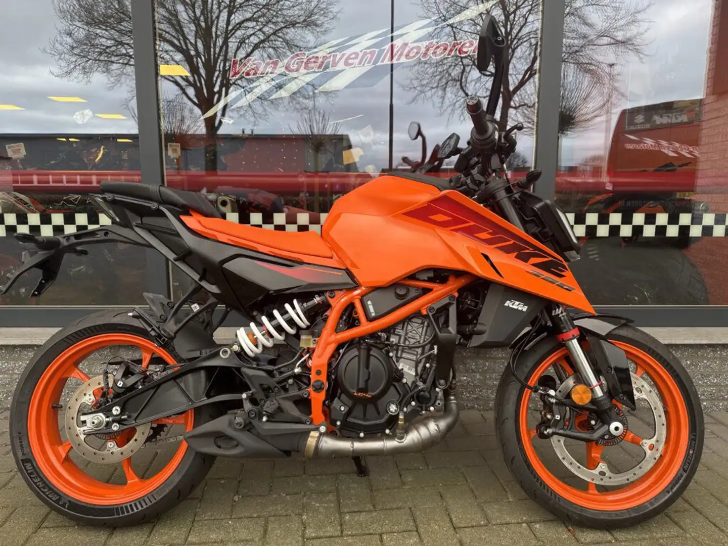 KTM 390 Duke ABS - 1