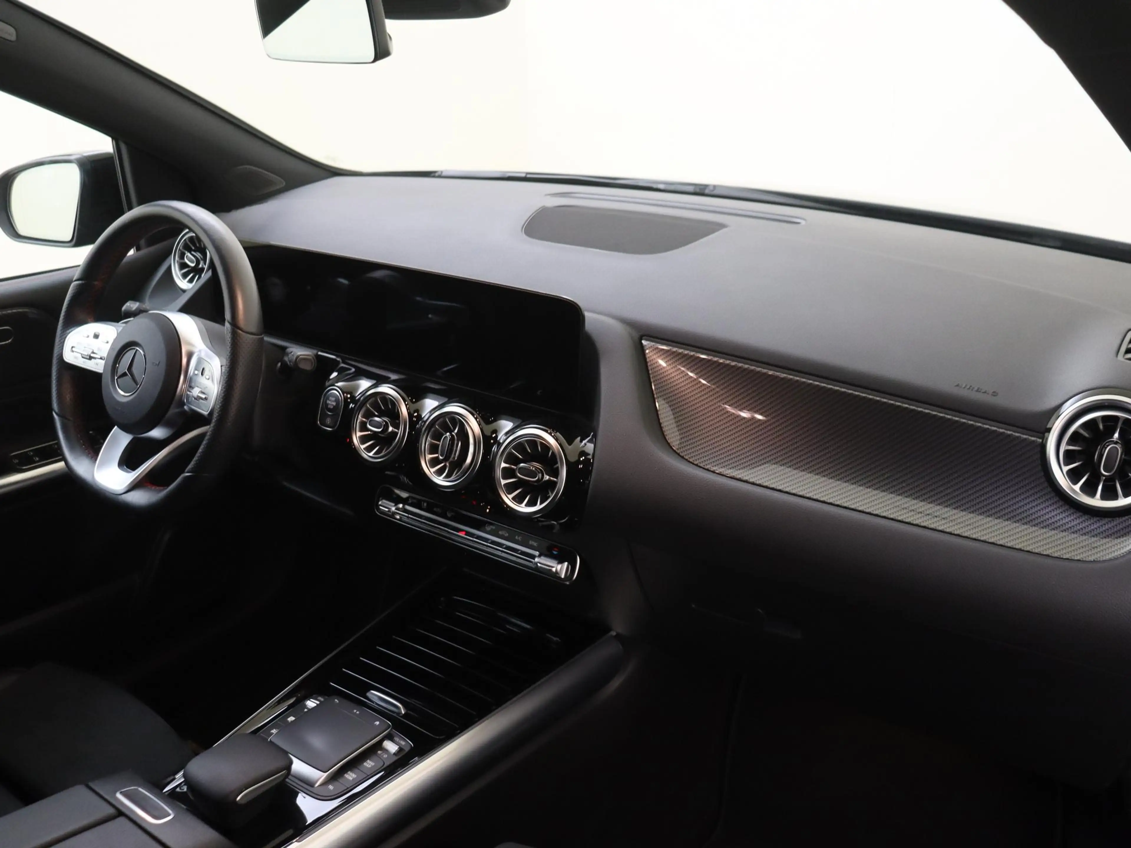 Mercedes-Benz B 180 Business Solution AMG — photo 5