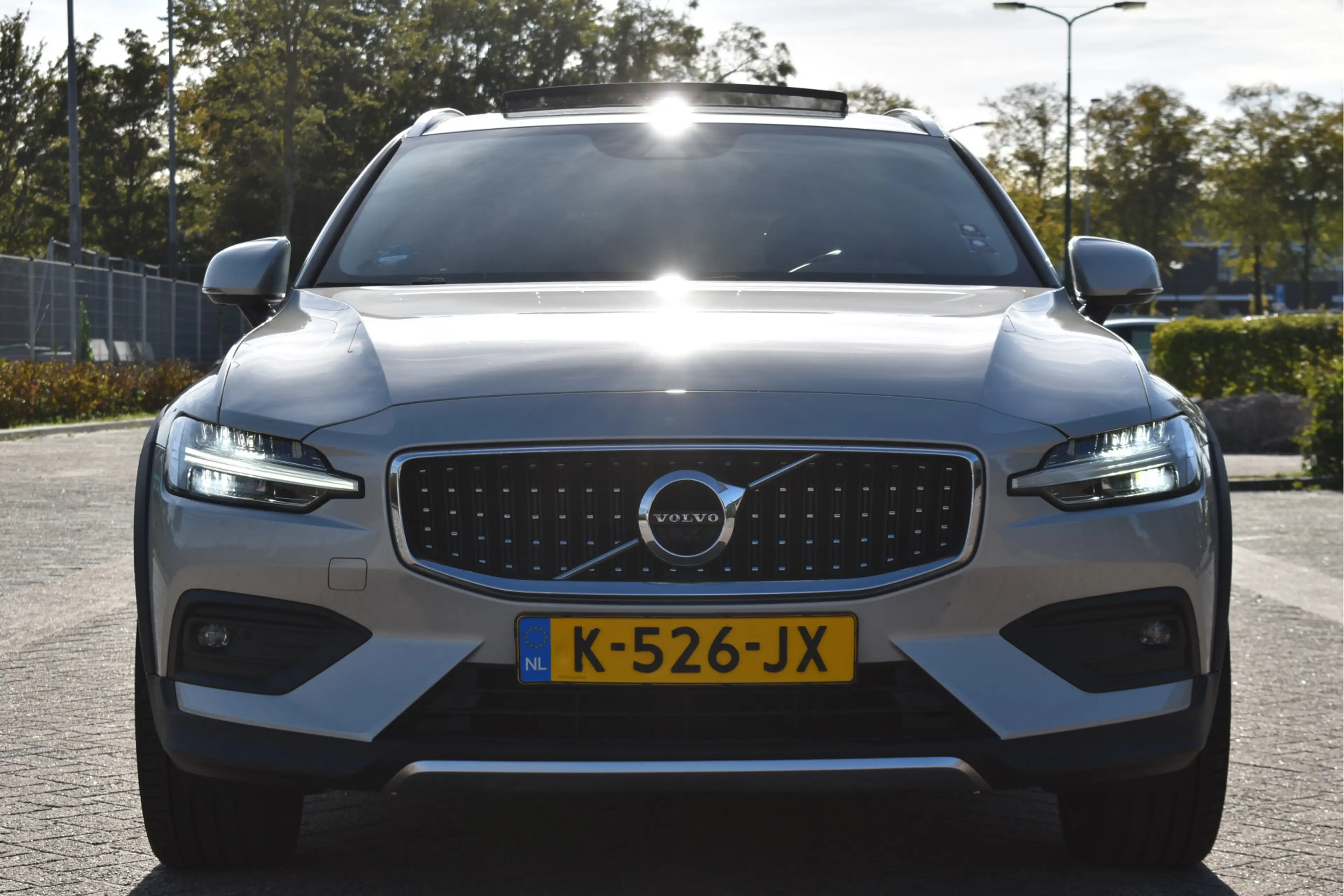 Volvo V60 Cross Country 2.0 B5 AWD Pro 265 pk Lounge Pack | NL-Auto | HUD — photo 4