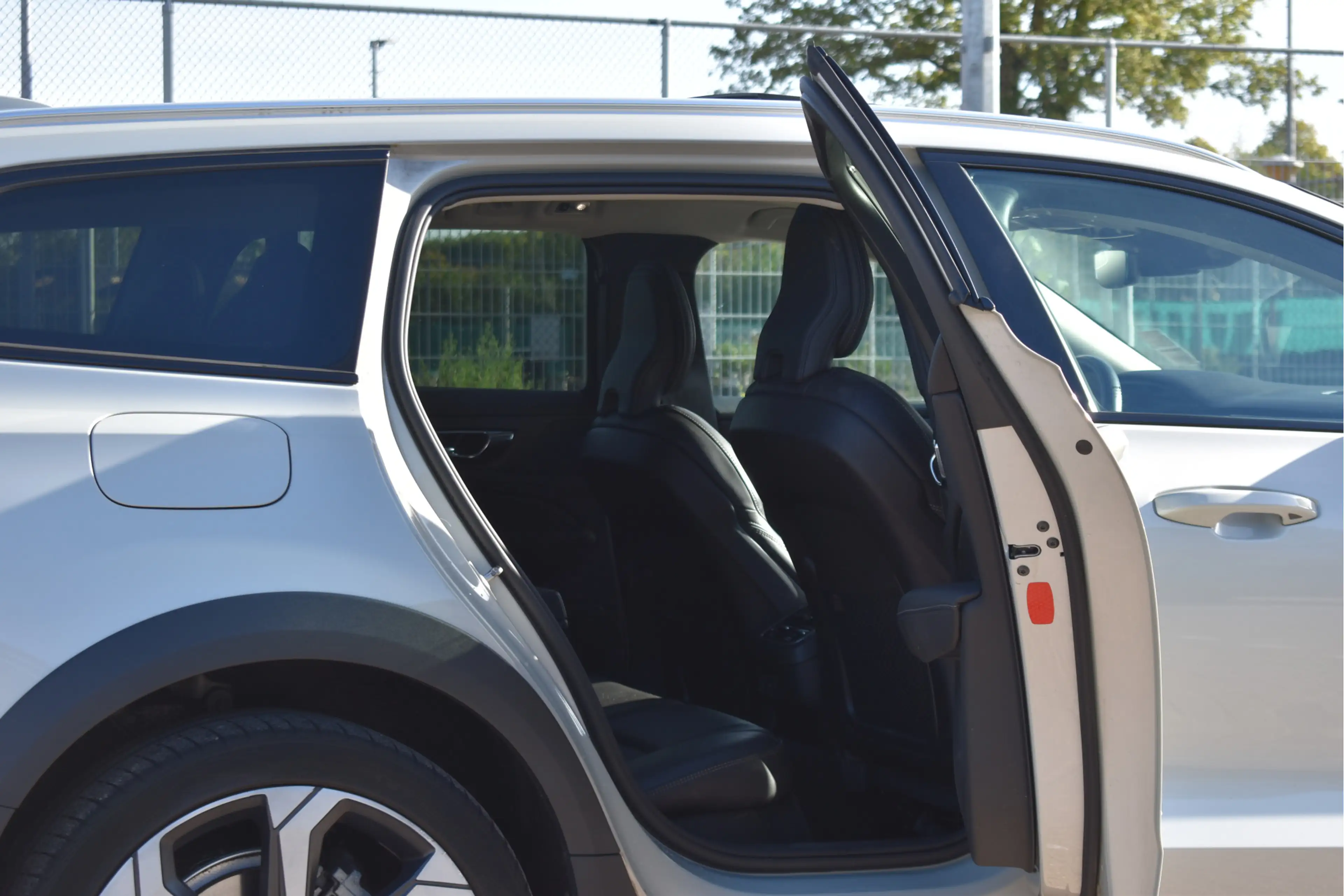 Volvo V60 Cross Country 2.0 B5 AWD Pro 265 pk Lounge Pack | NL-Auto | HUD — photo 13