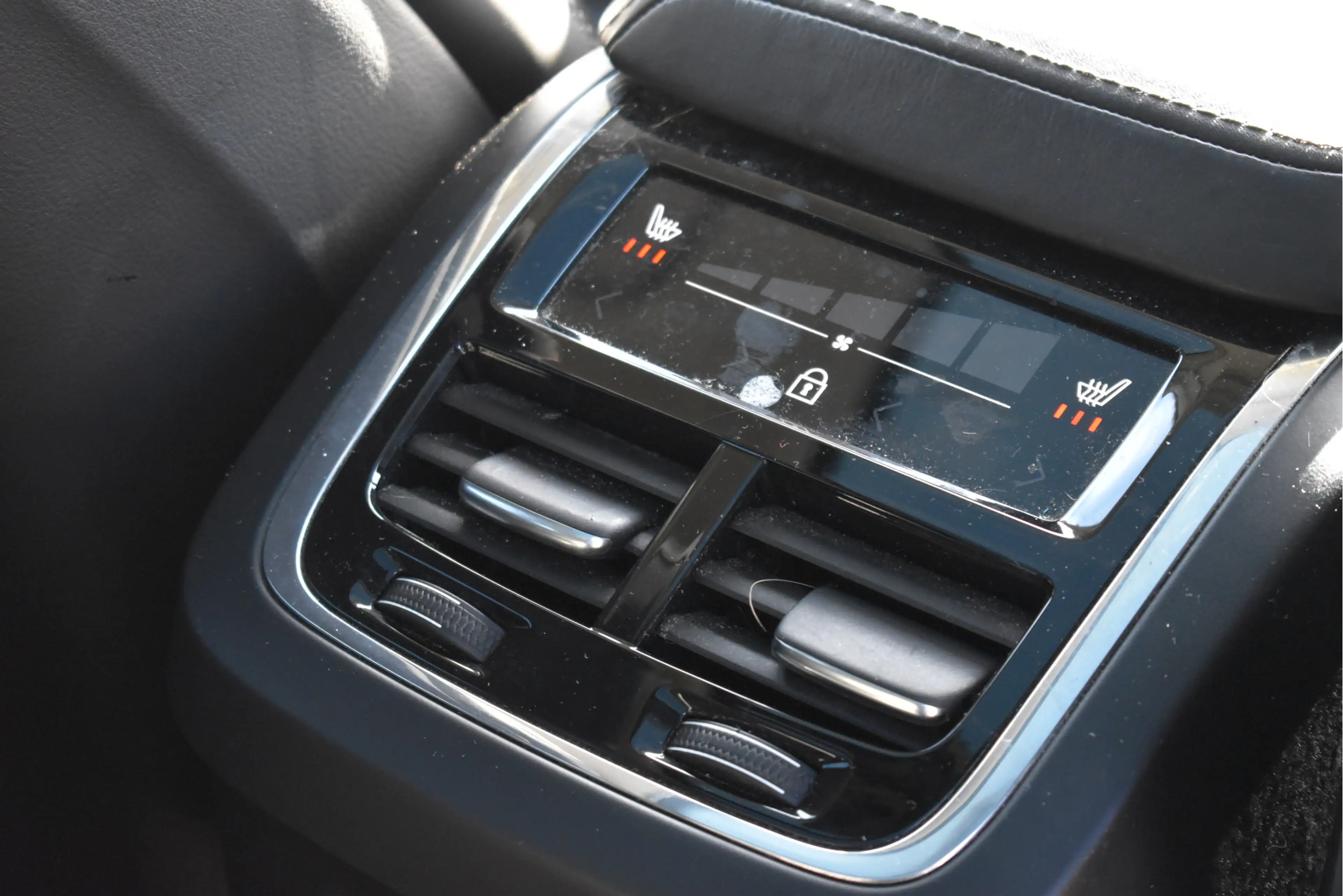Volvo V60 Cross Country 2.0 B5 AWD Pro 265 pk Lounge Pack | NL-Auto | HUD — photo 14