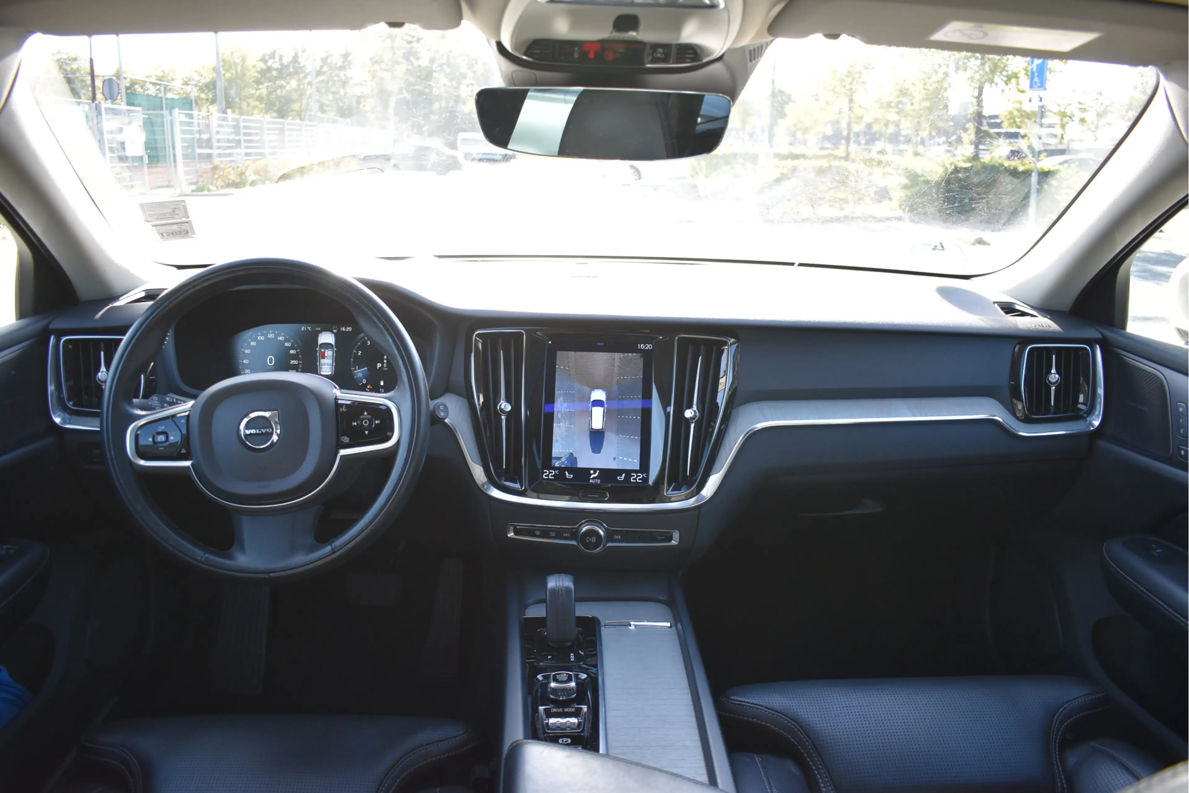 Volvo V60 Cross Country 2.0 B5 AWD Pro 265 pk Lounge Pack | NL-Auto | HUD — photo 15