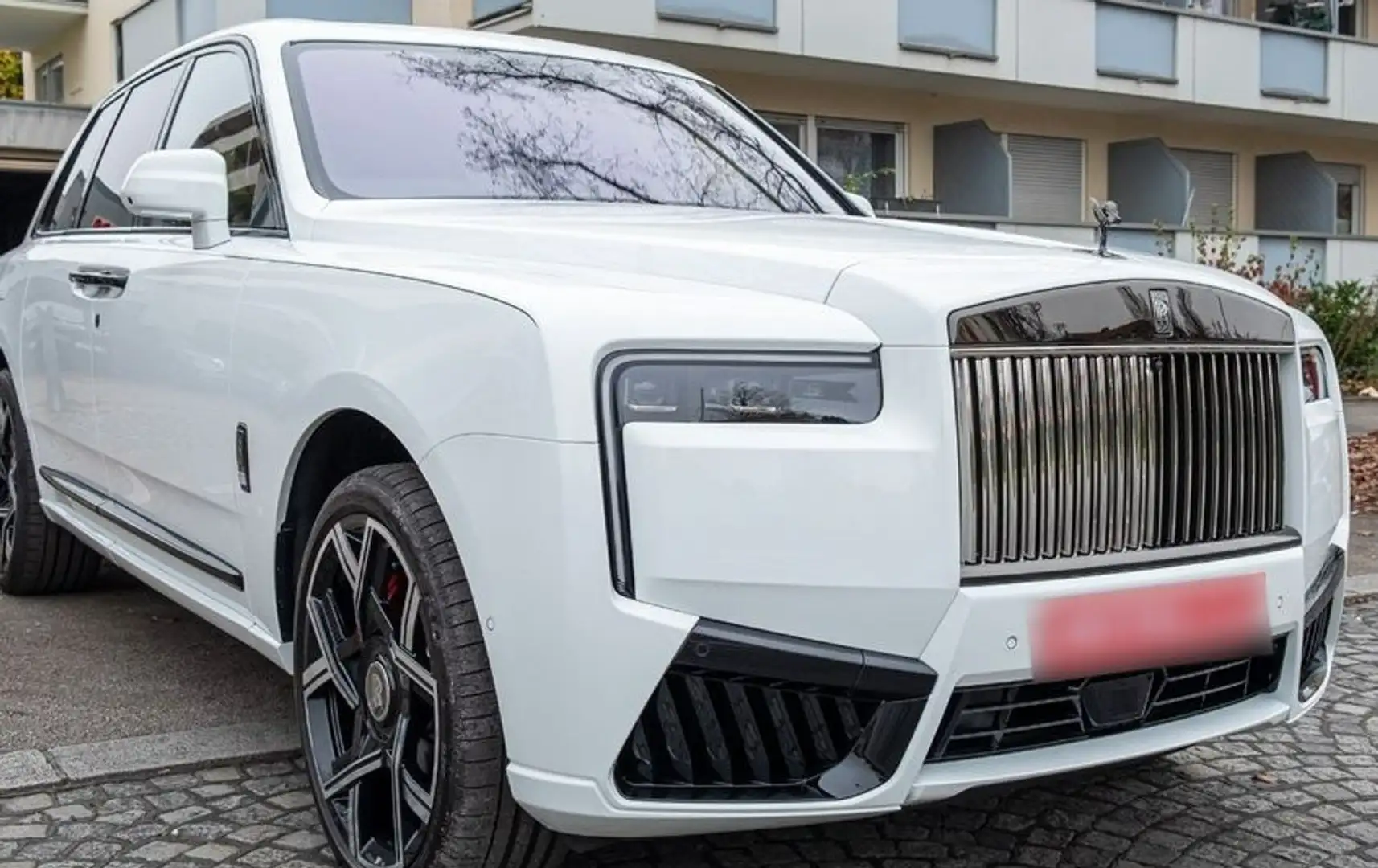 Rolls-Royce Cullinan Blanc - 1